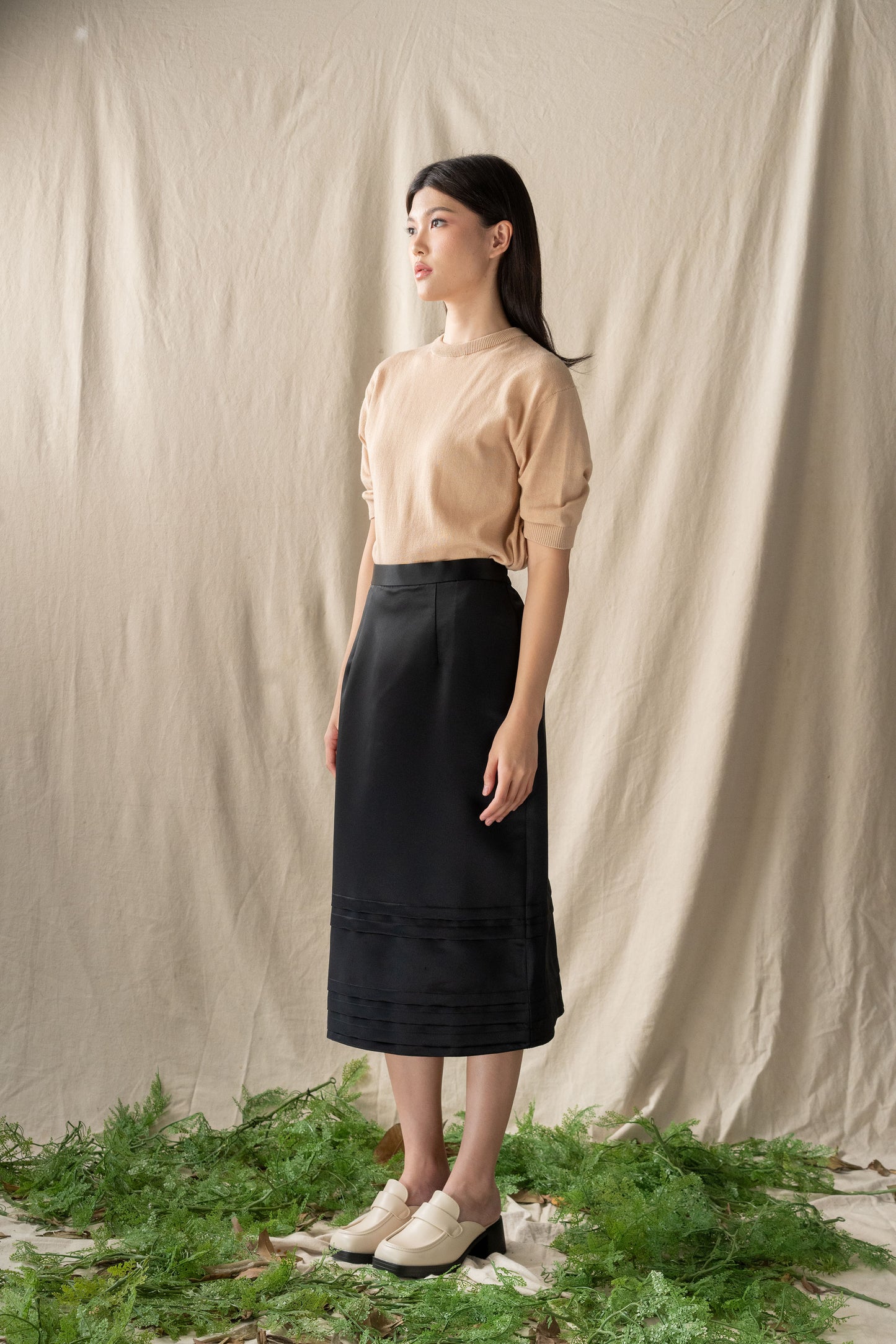 Enchantress Noir Skirt