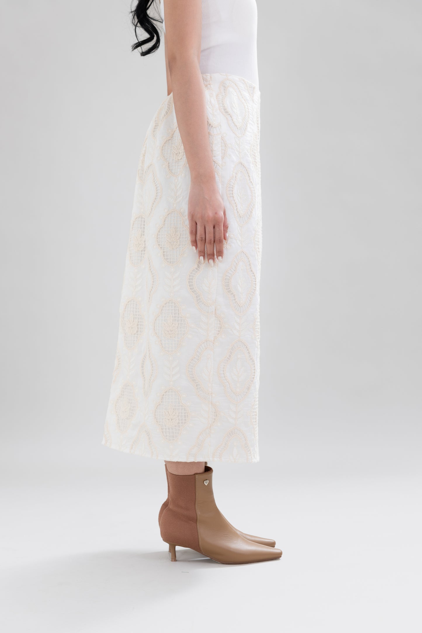 HT Embroidery Skirt in Buttermilk