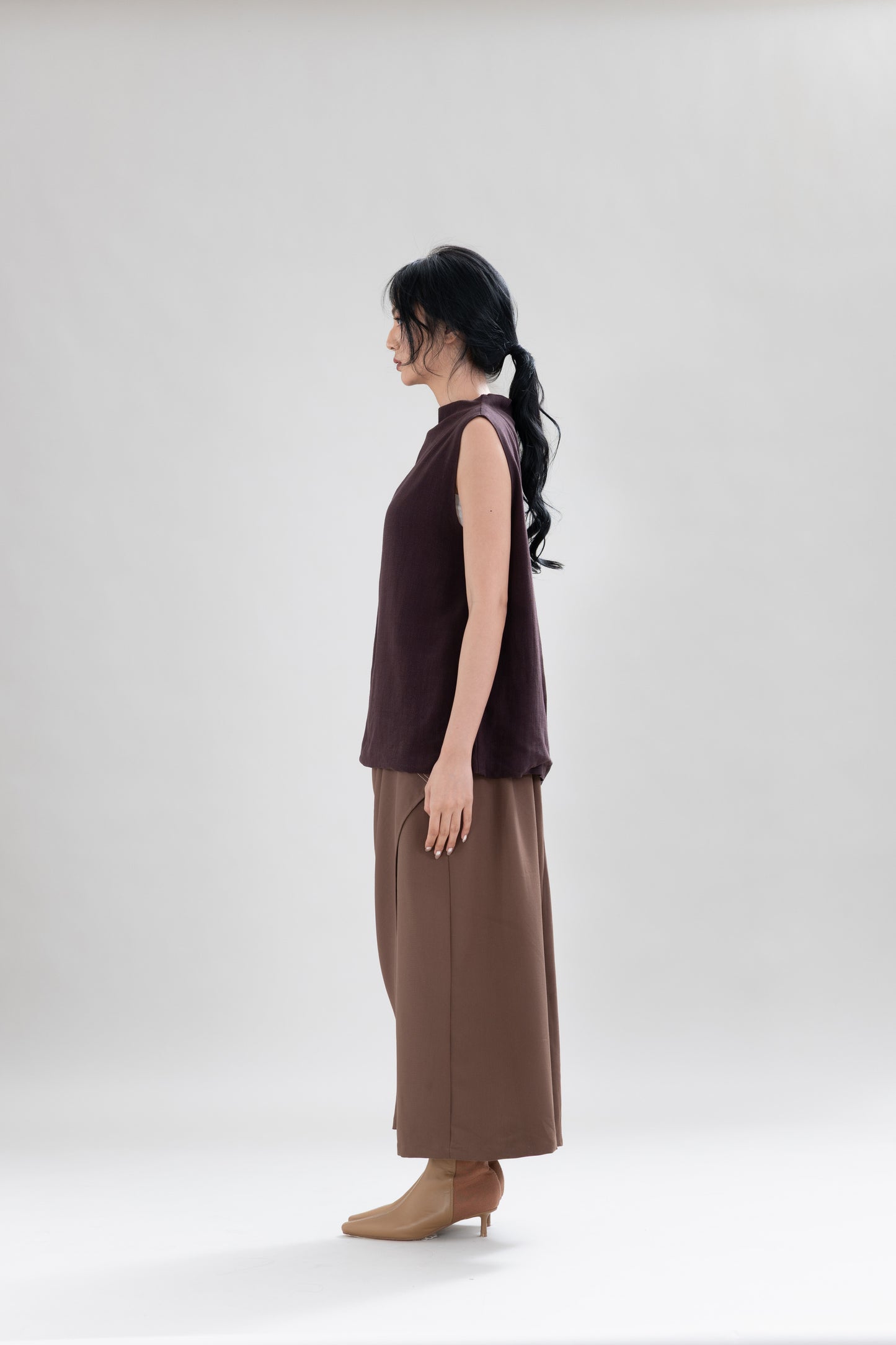 HT Drape Sleeveless Top in Dark Brown