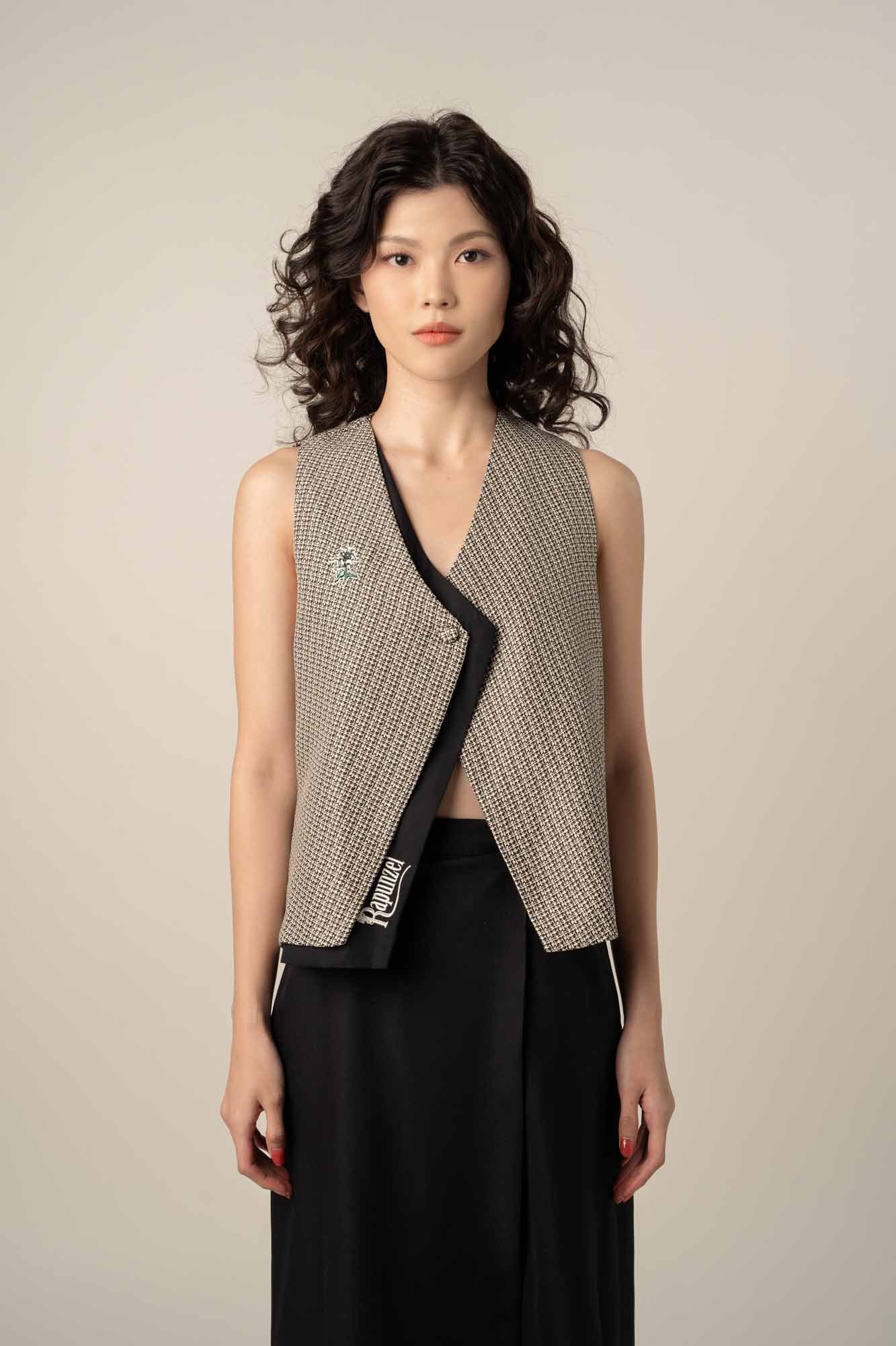 OUAD Stripe Vest