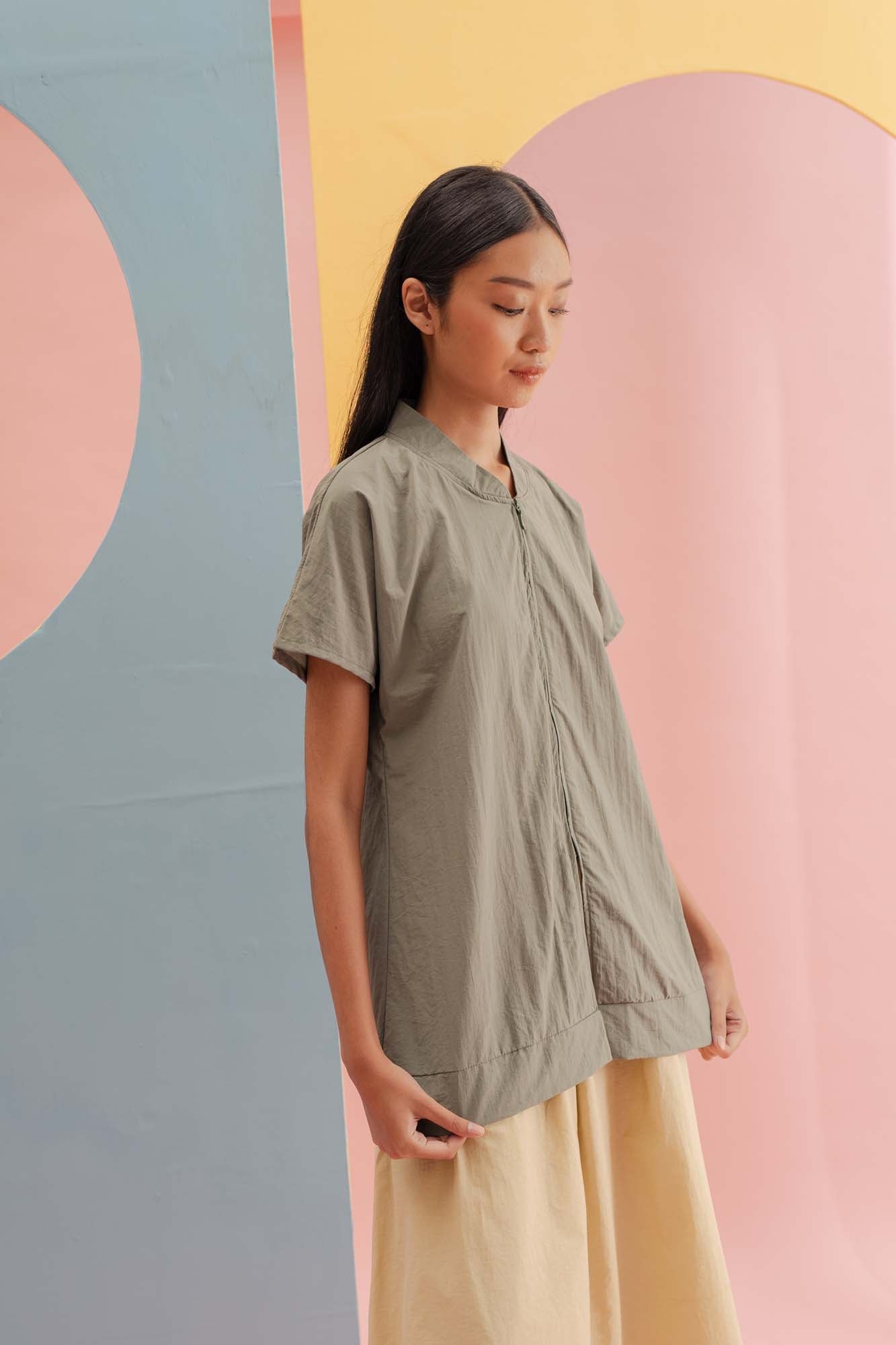 AFS Zipper Top