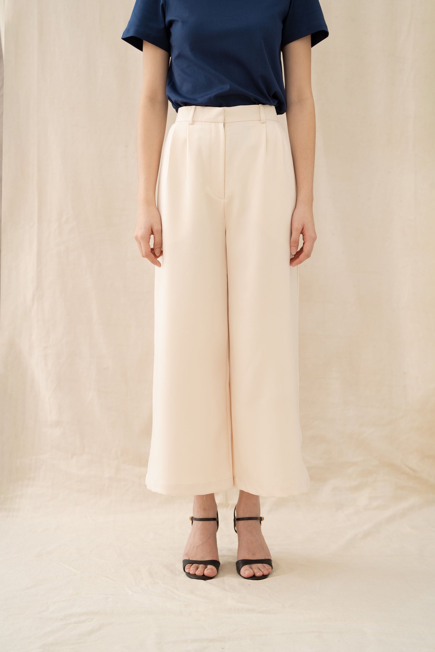 Essence Flare Pants