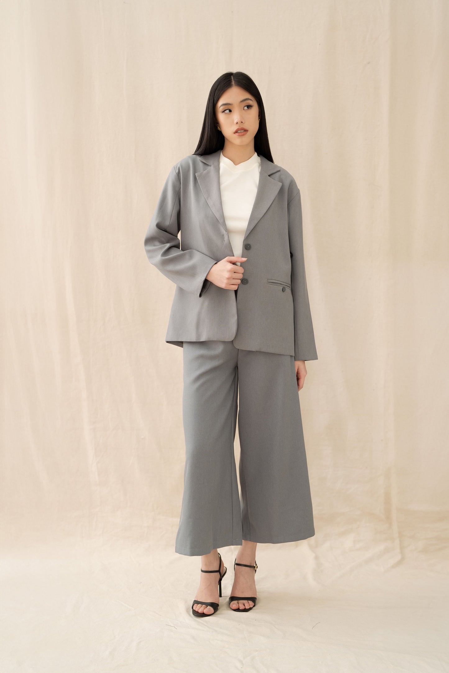 Essence Oversized Blazer