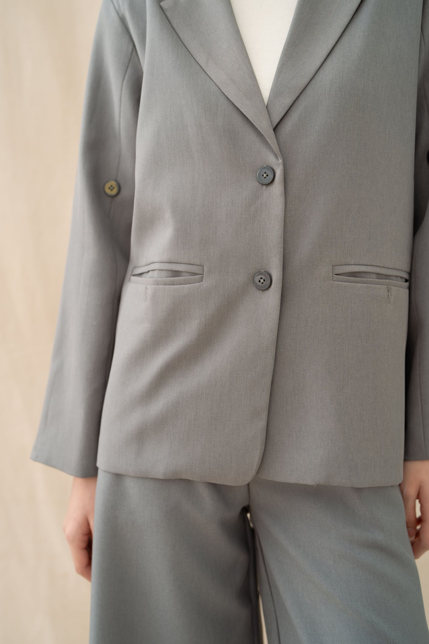 Essence Oversized Blazer