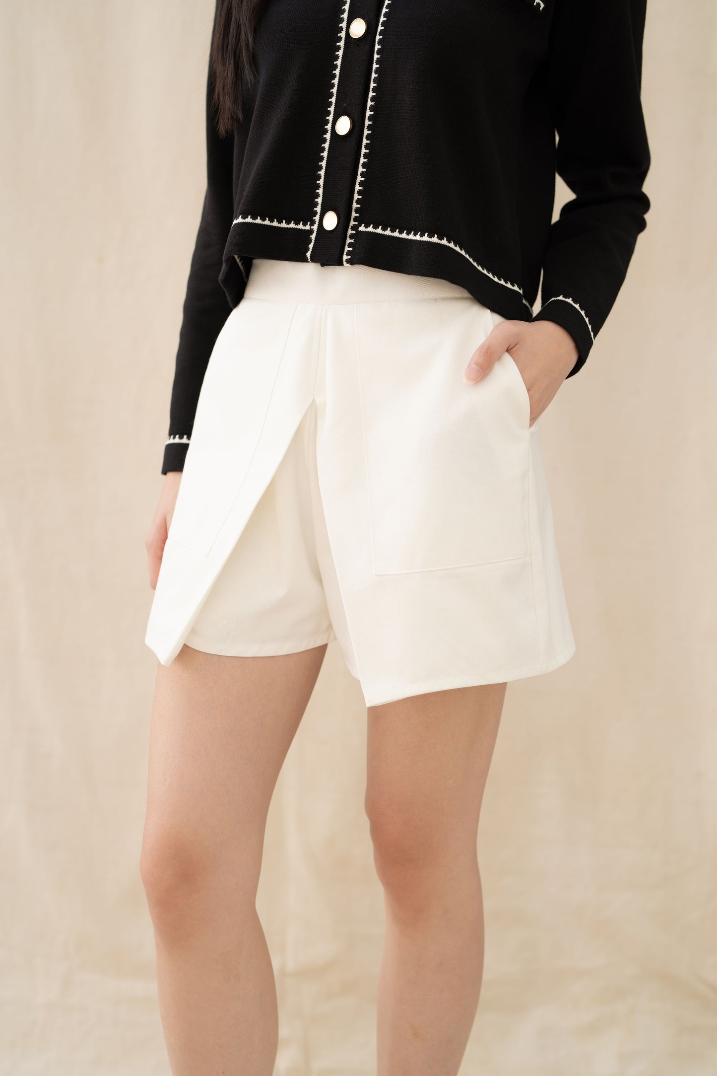 Essence Short