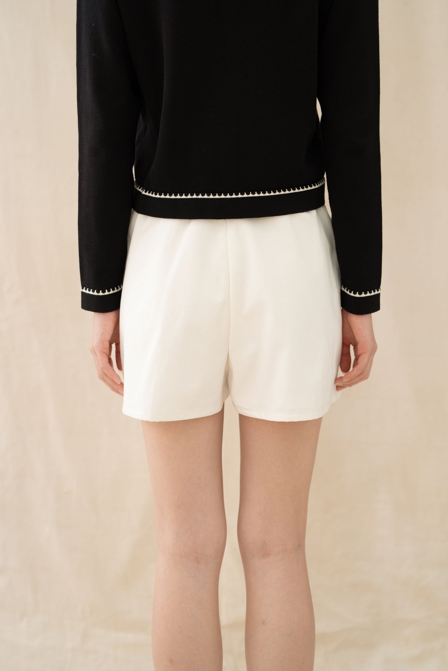 Essence Short