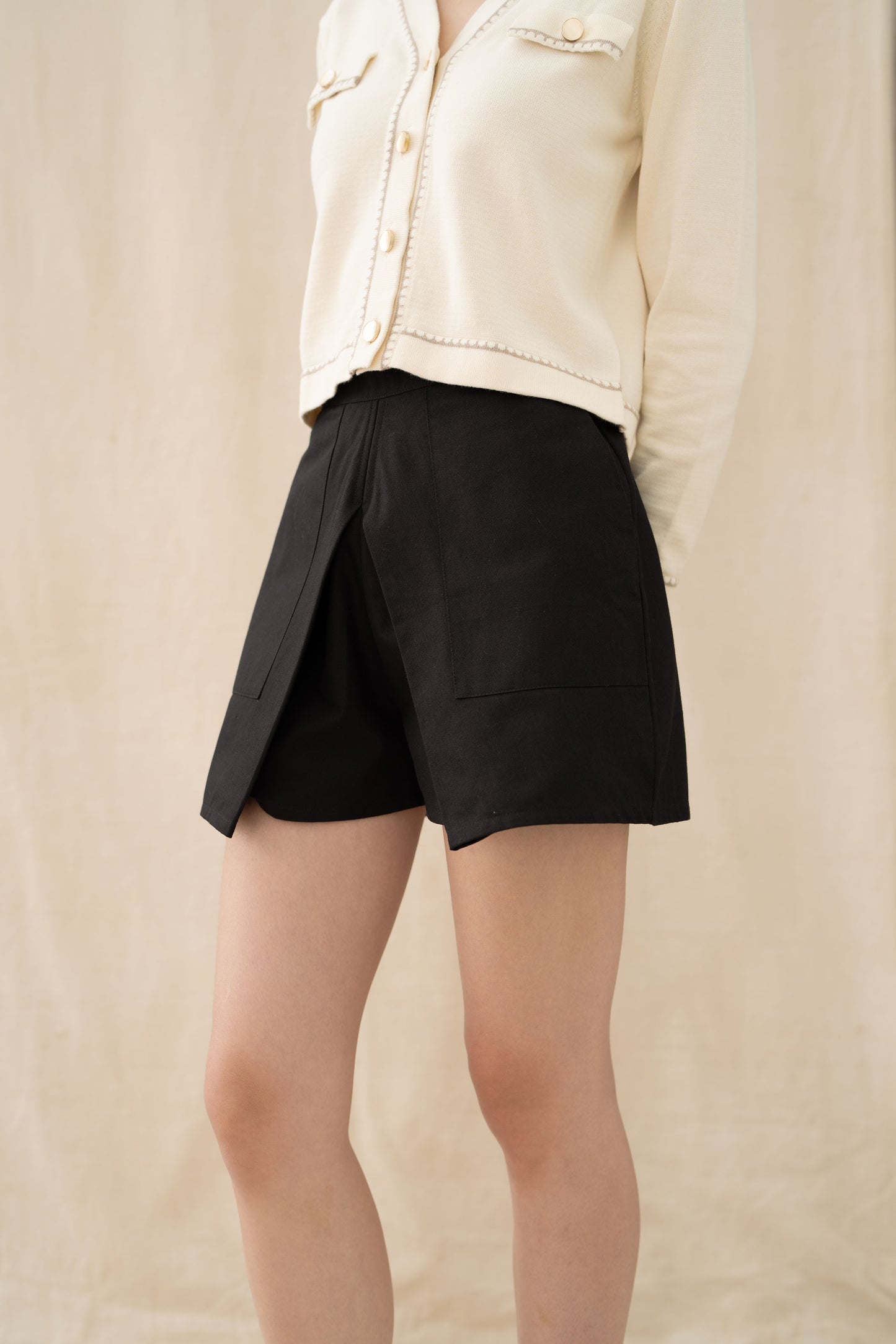 Essence Short