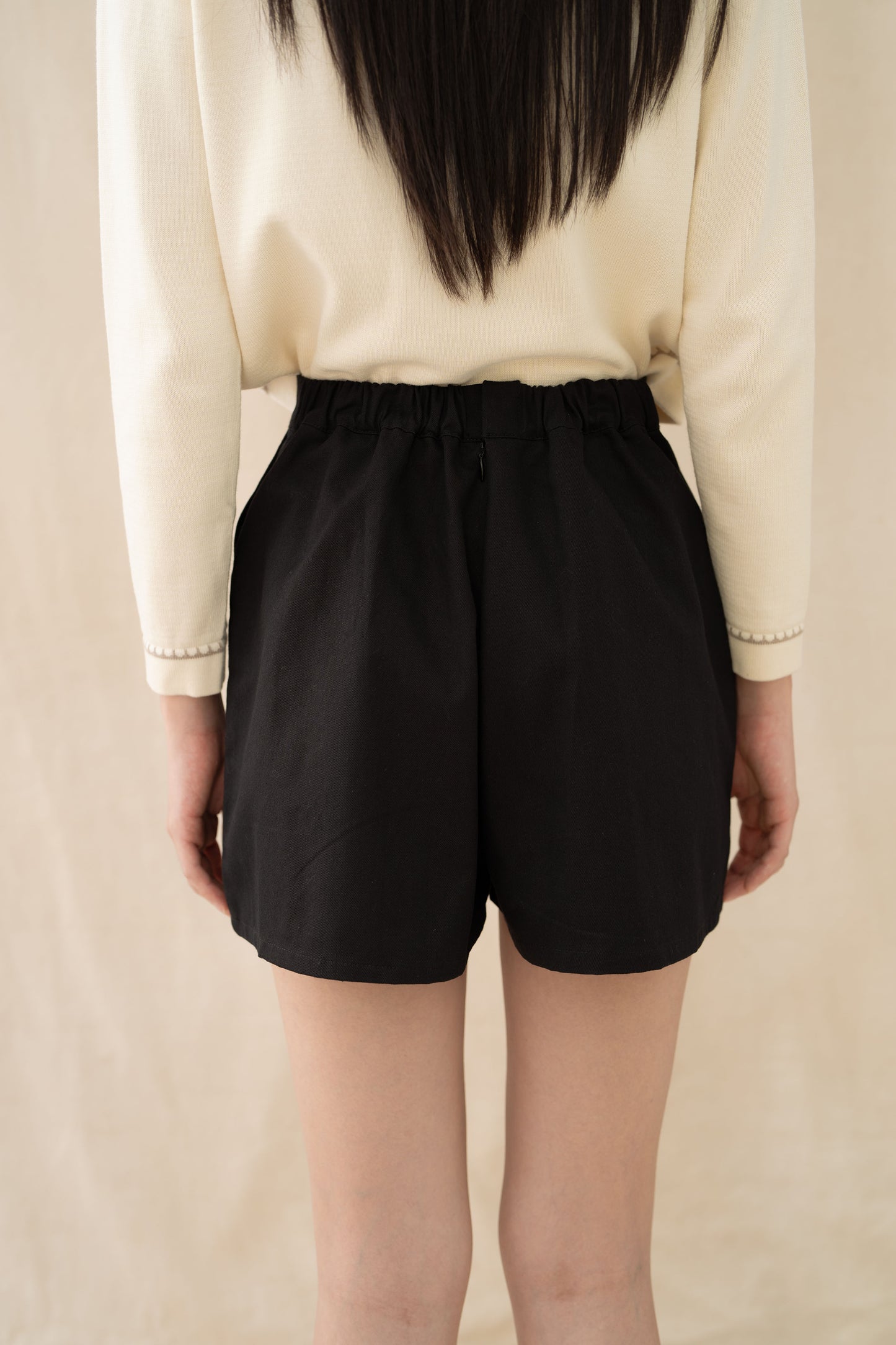 Essence Short