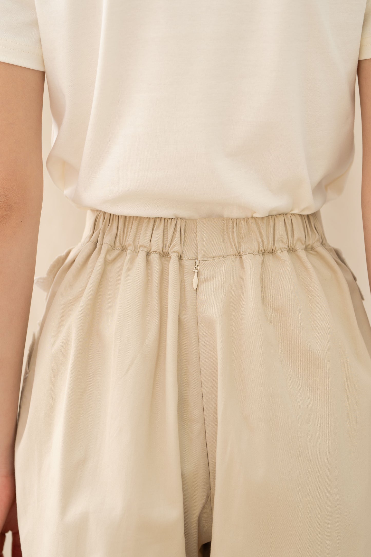 Essence Short With Embroidery
