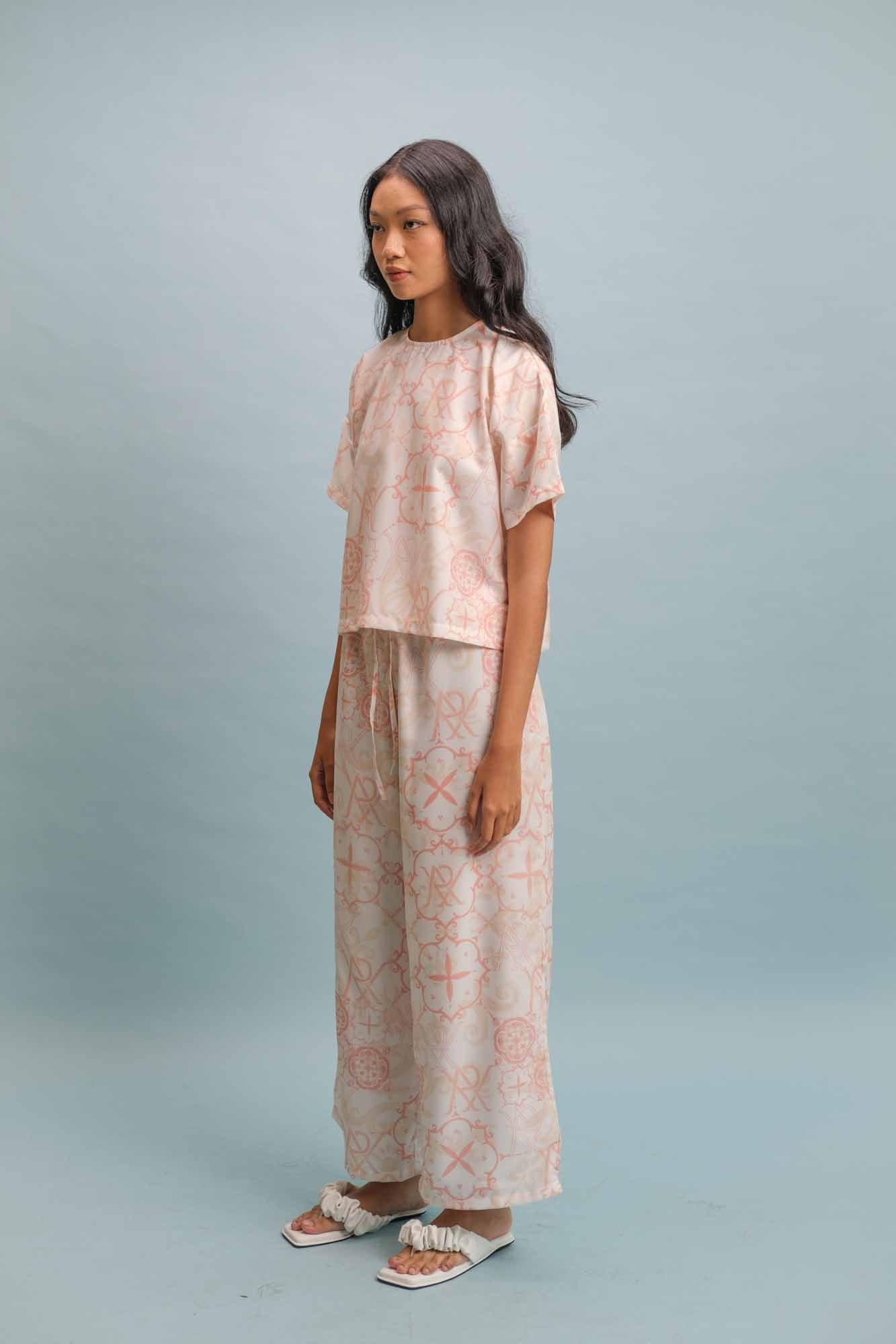 Sud Essence Pattern Top