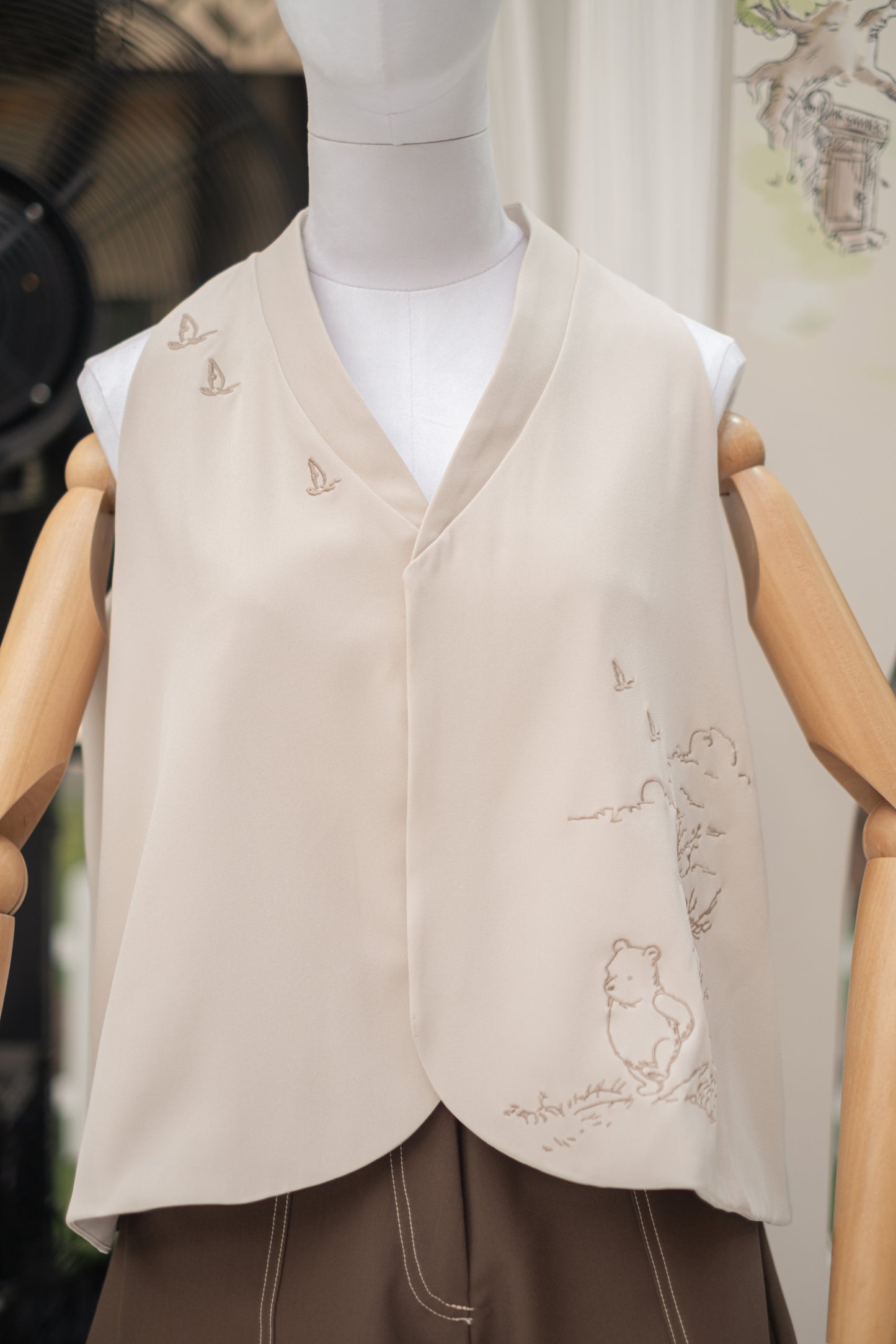 WTP Embroidery Vest in Beige