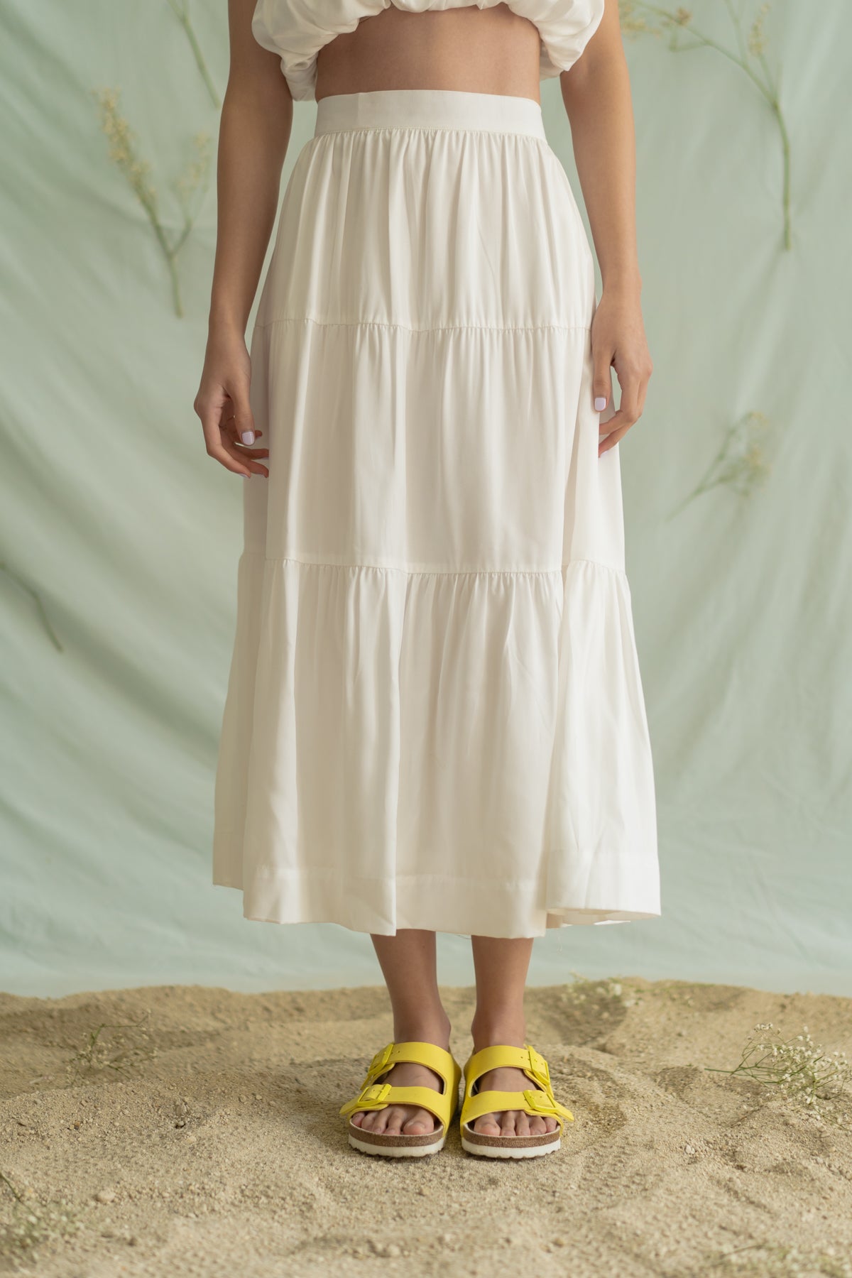 STR paneled skirt