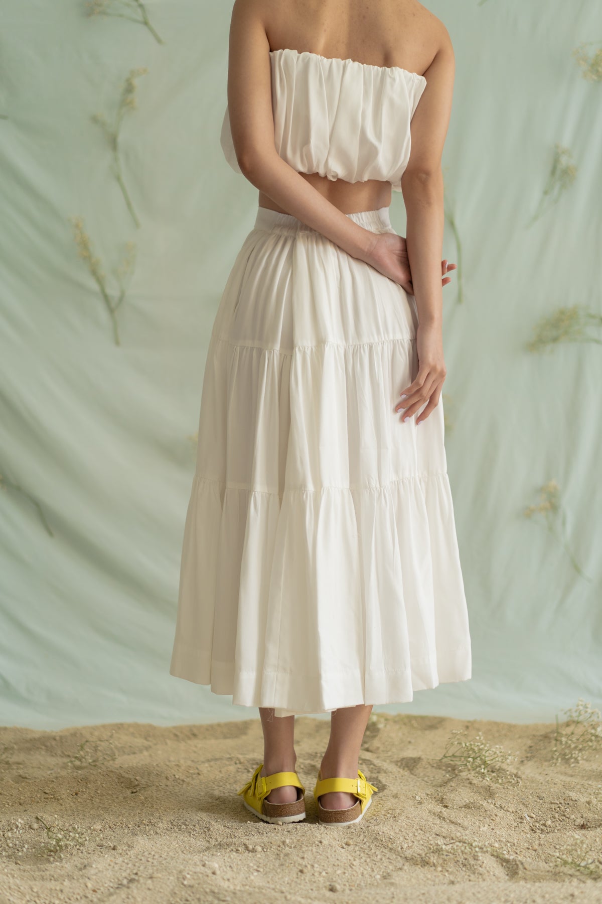 STR paneled skirt