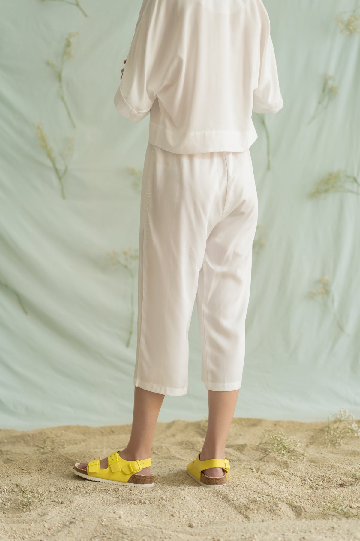 STR embroidery pants