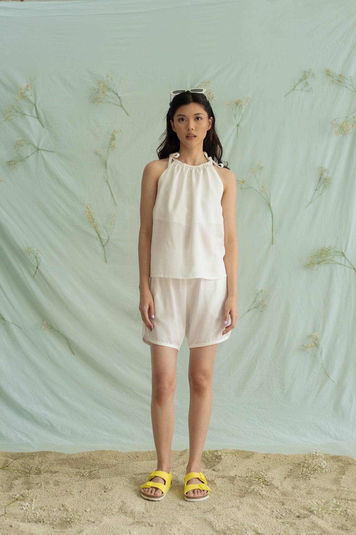 STR halter neck top