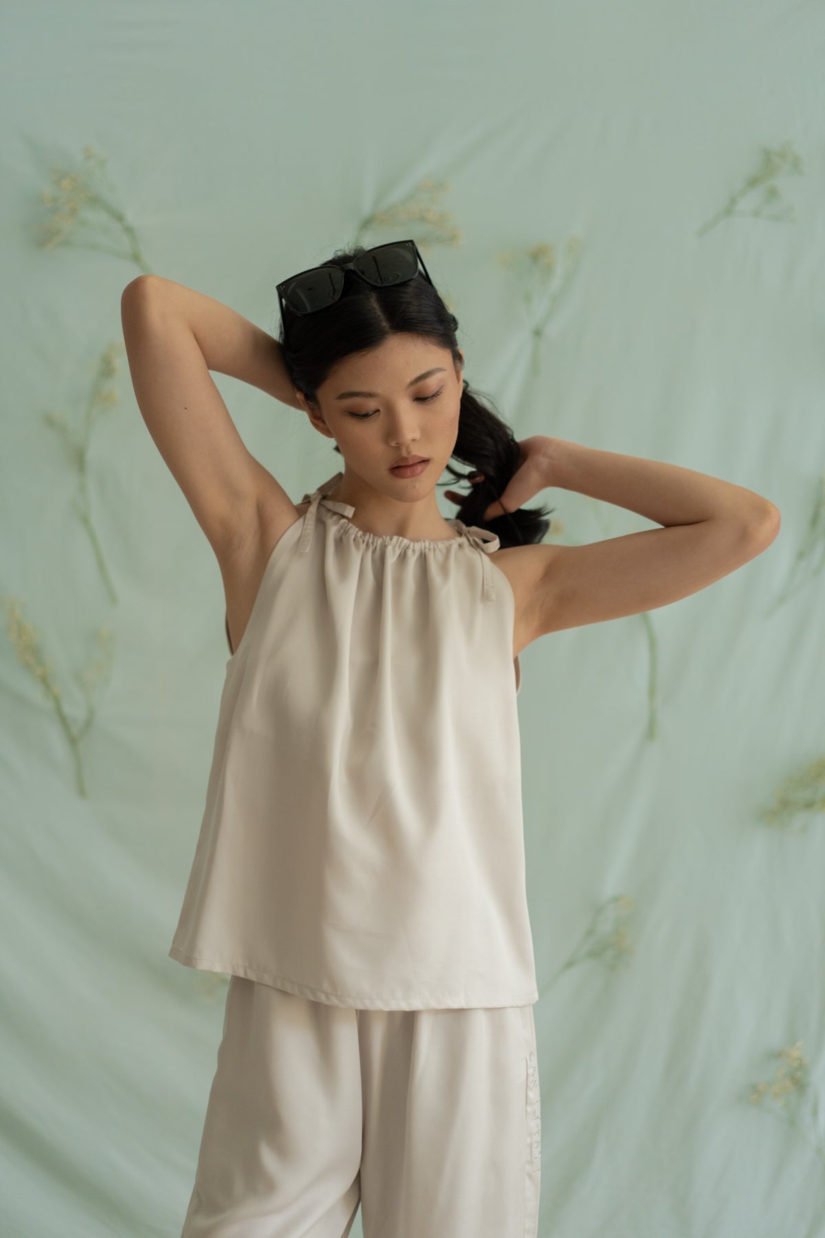 STR halter neck top