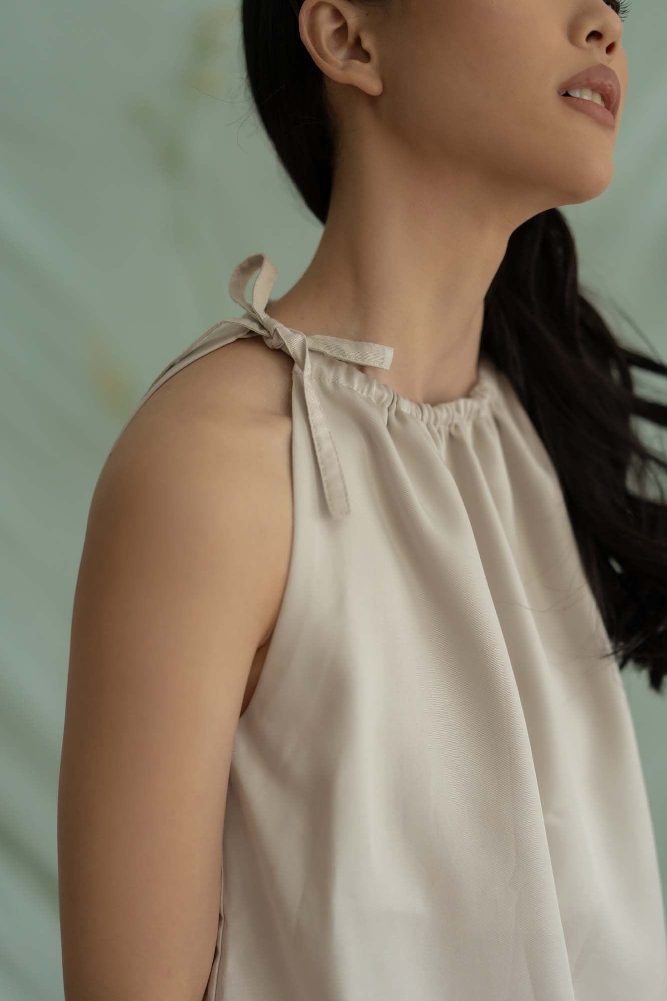 STR halter neck top