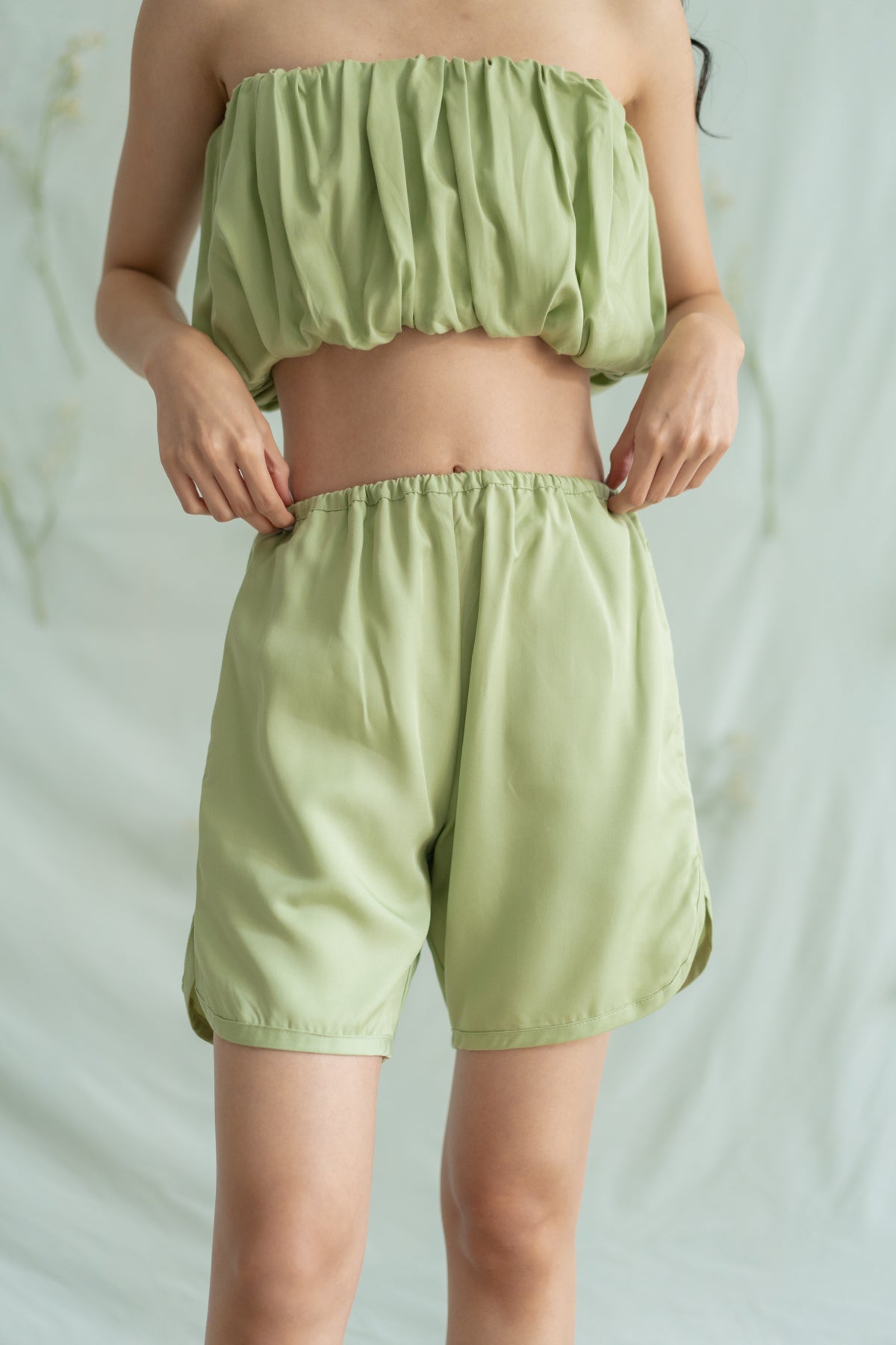 STR Embroidery short