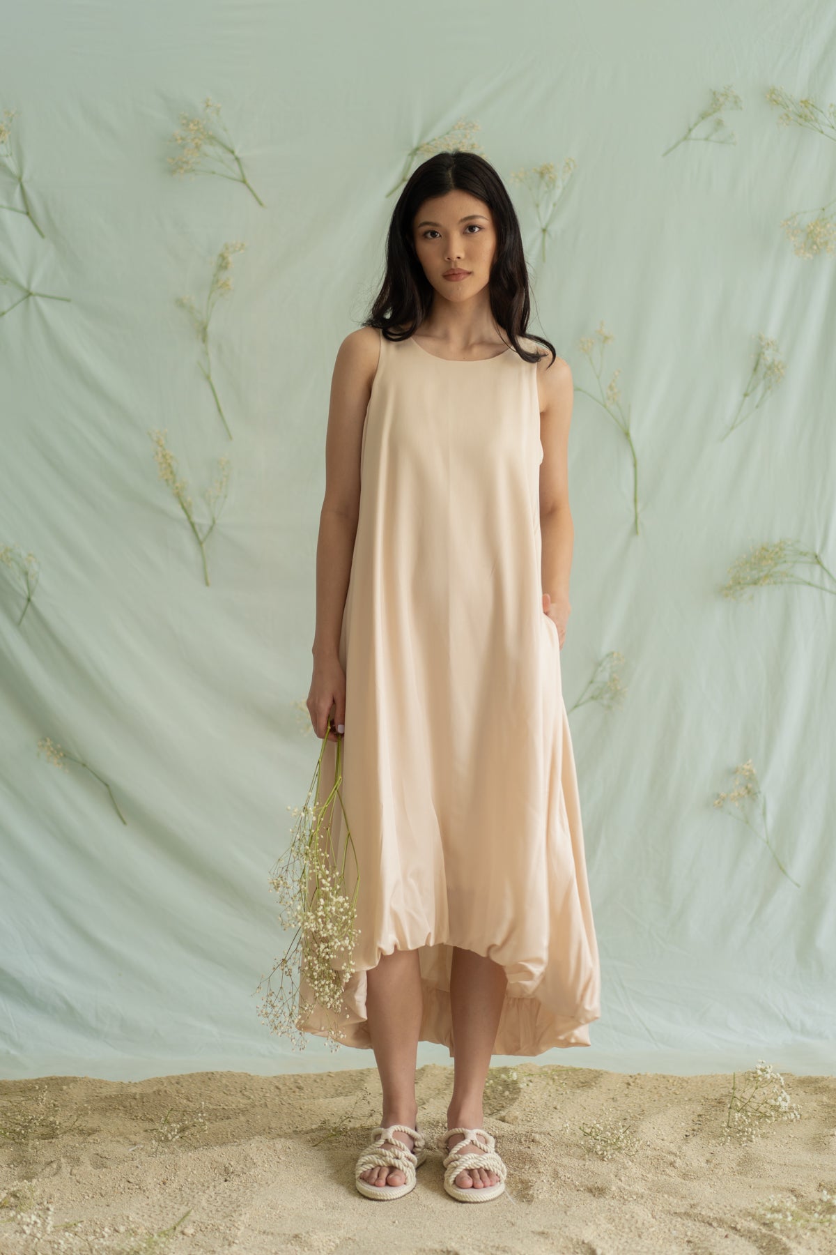 STR puff dress