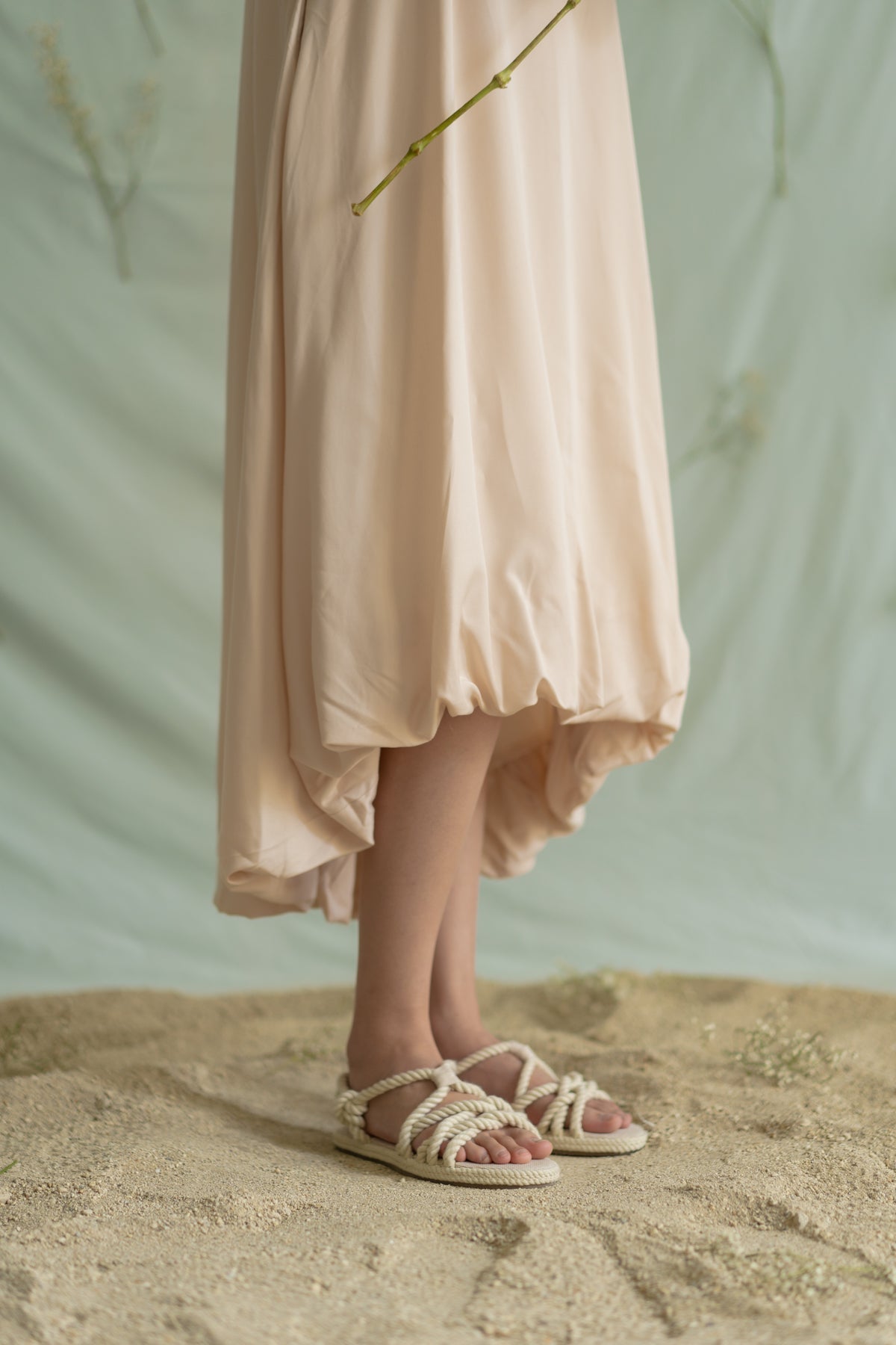 STR puff dress