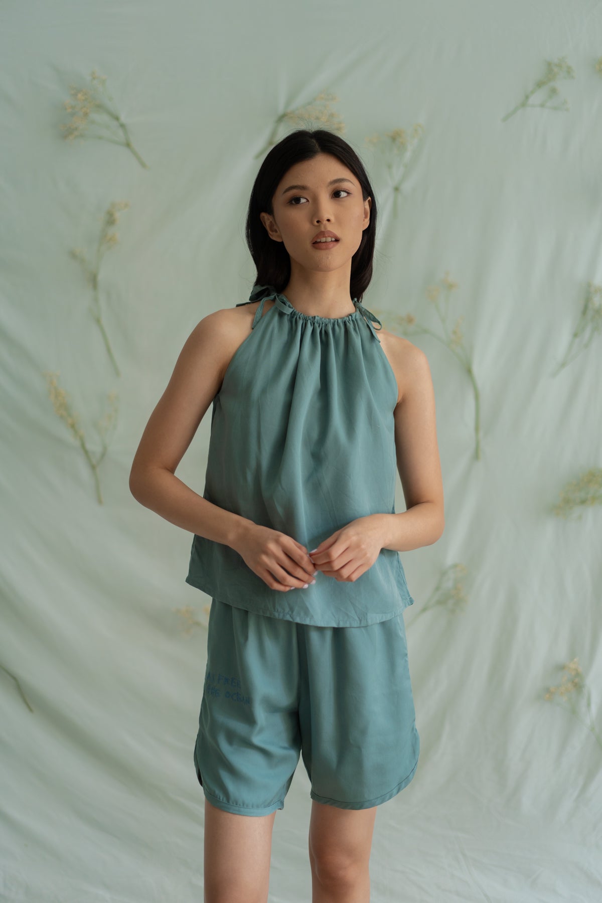 STR halter neck top