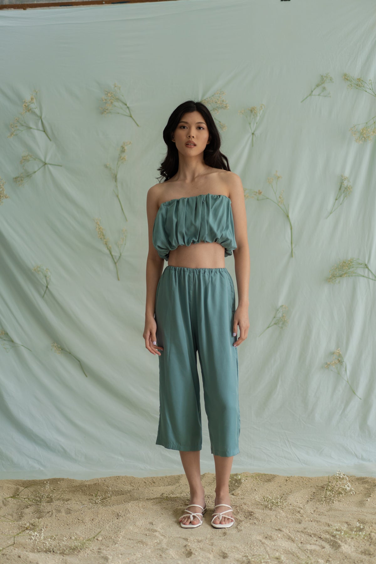 STR embroidery pants