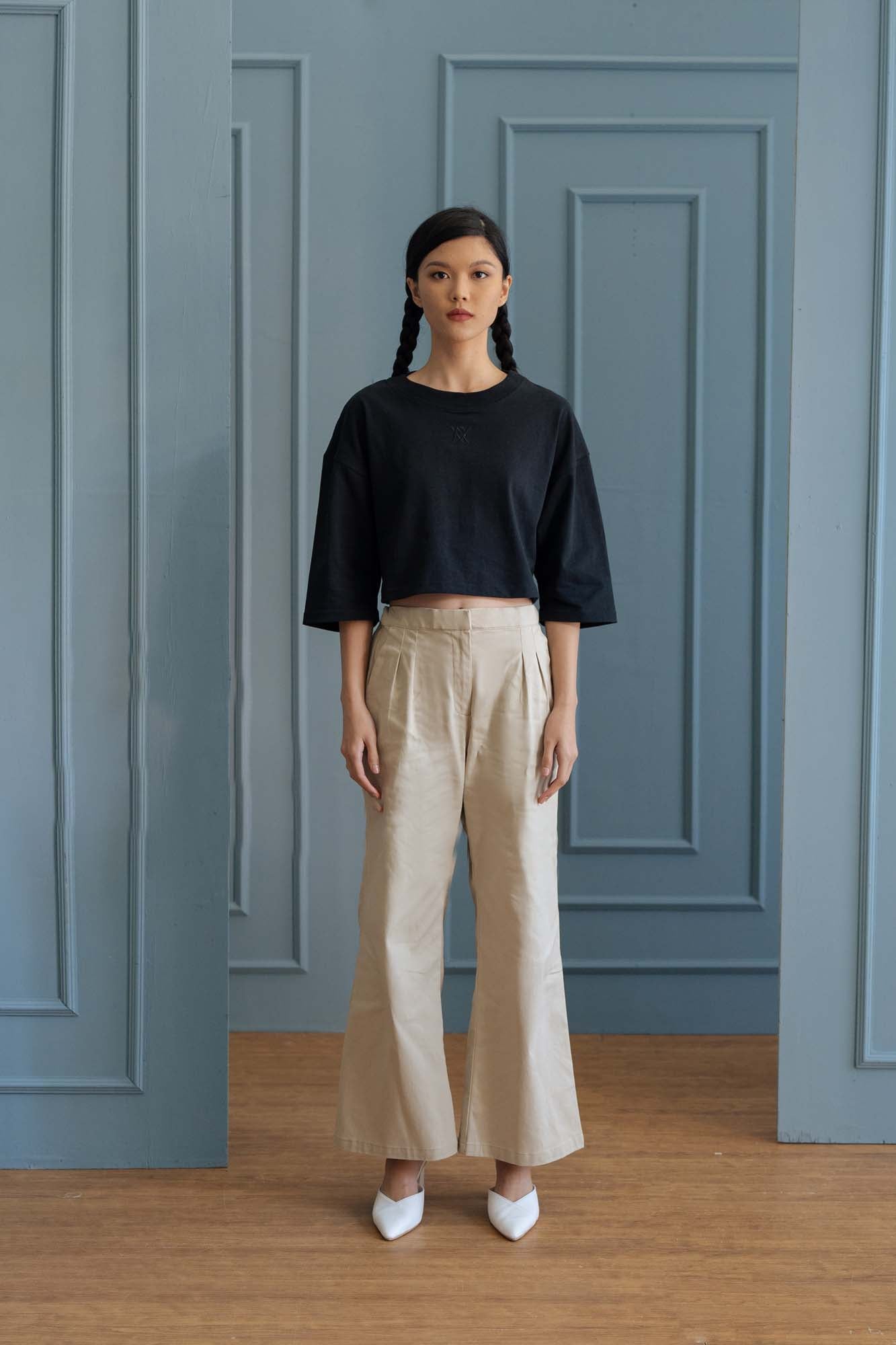 NVR Anagram Crop T-shirt in Licorice