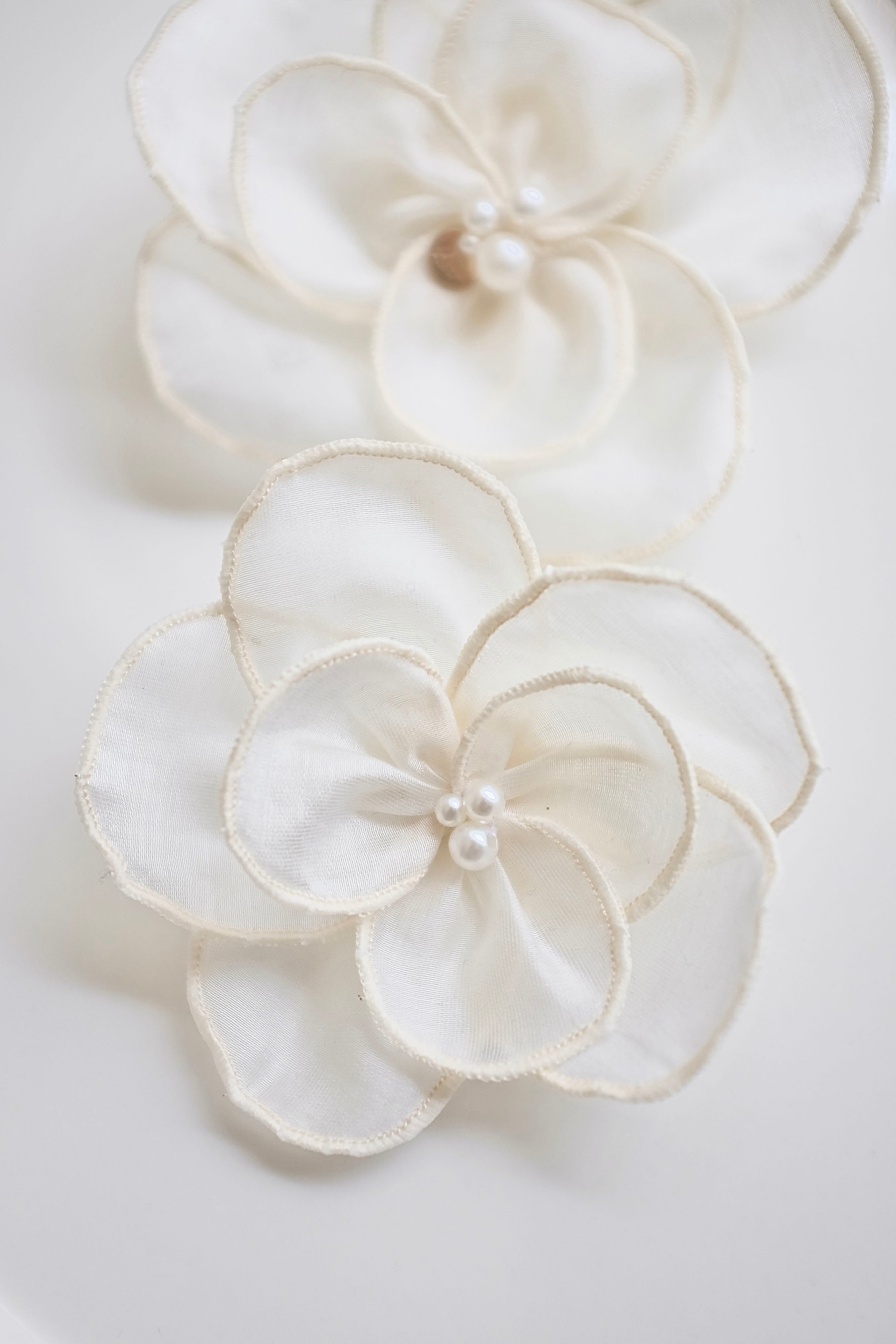 Senandika Kenanga Brooch in Buttermilk