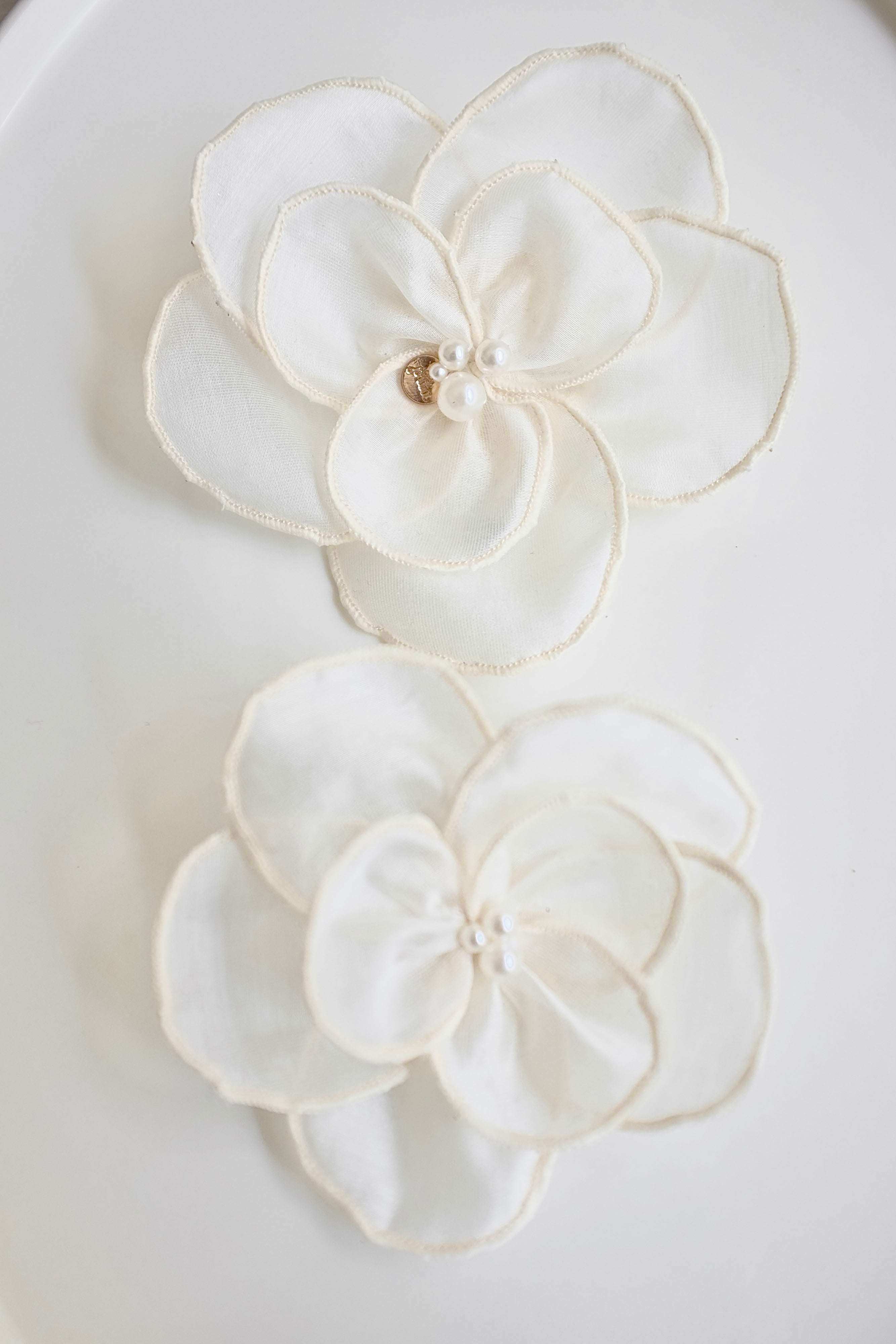 Senandika Kenanga Brooch in Buttermilk