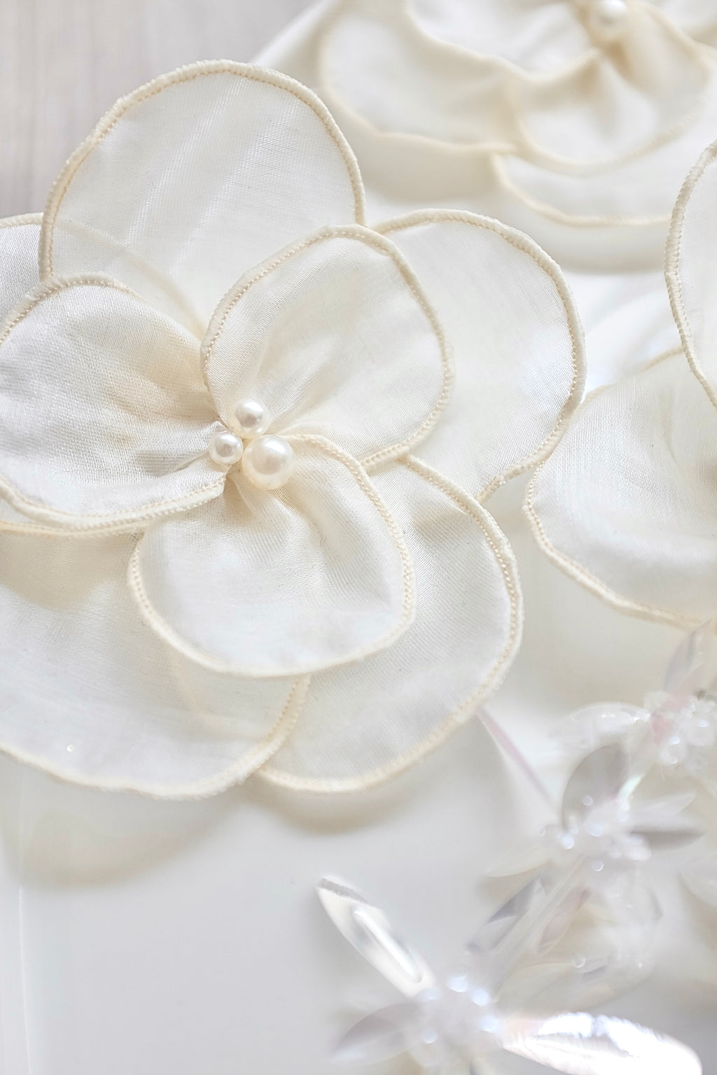 Senandika Seroja Brooch in Buttermilk