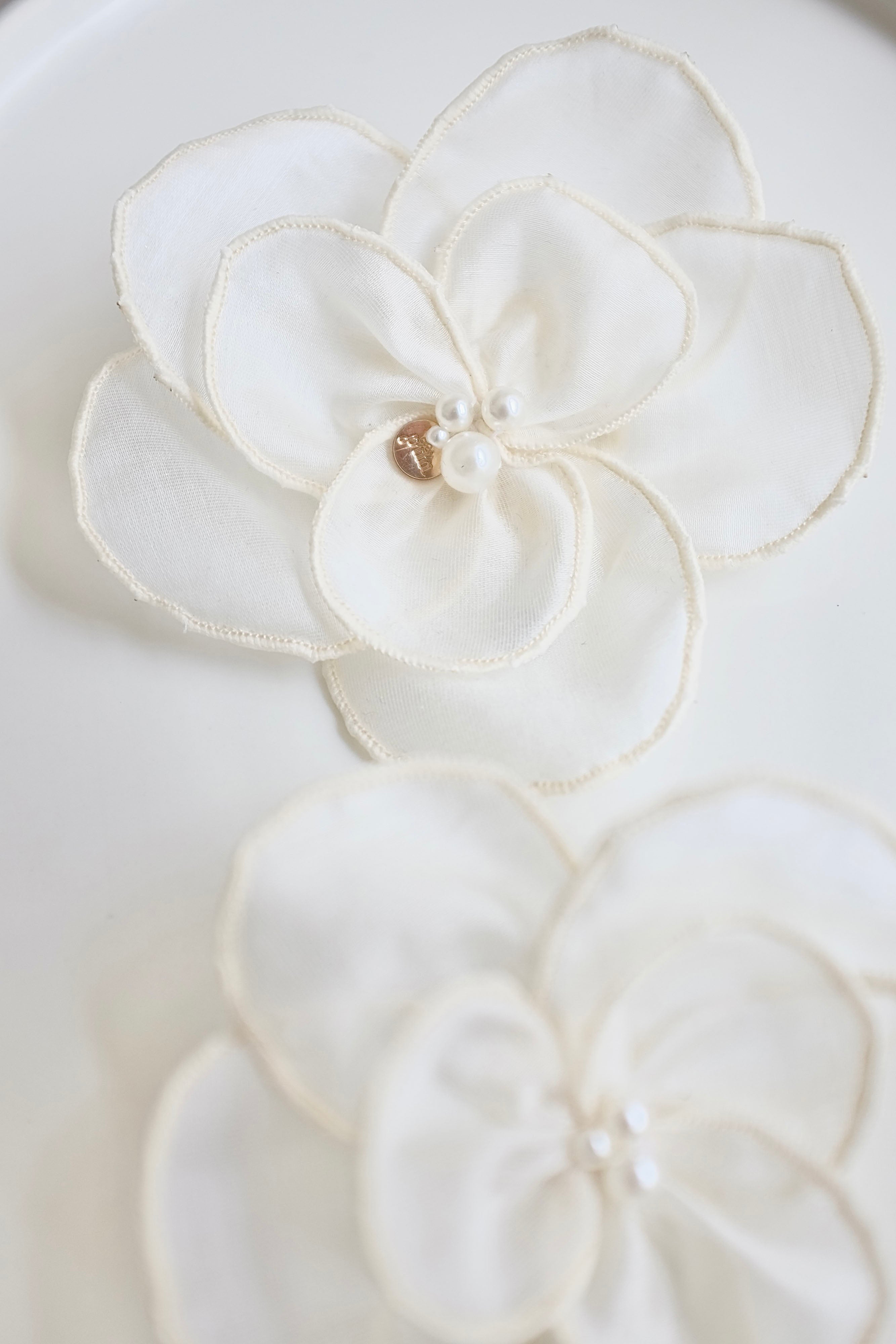 Senandika Kenanga Brooch in Buttermilk