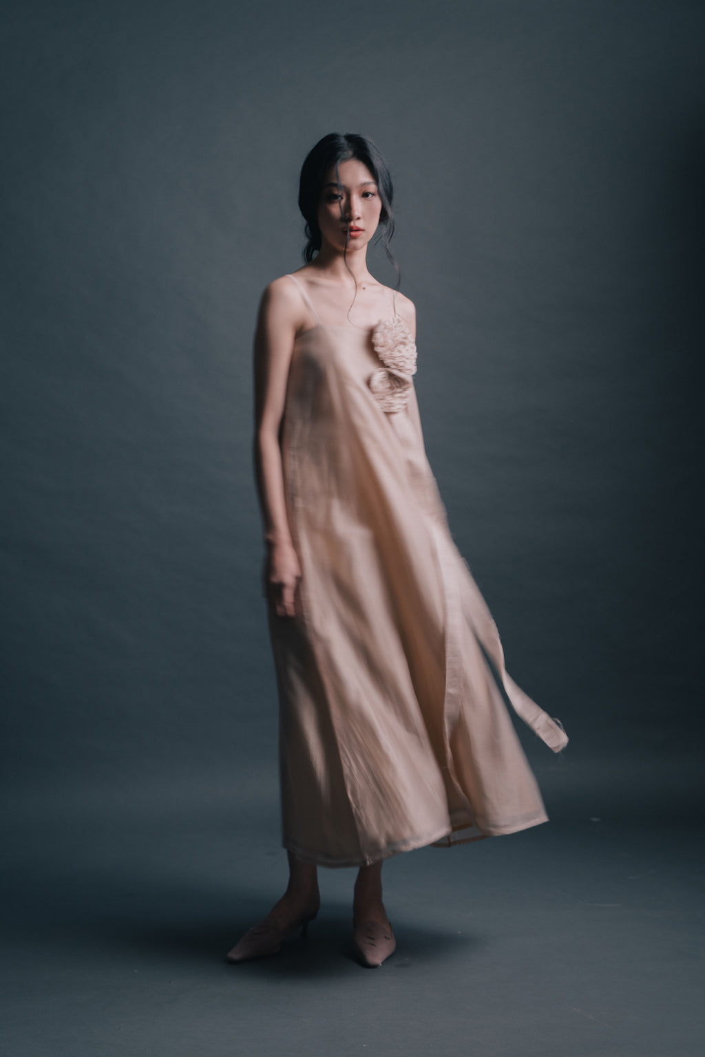 DA Bloom Heart Dress in Beige