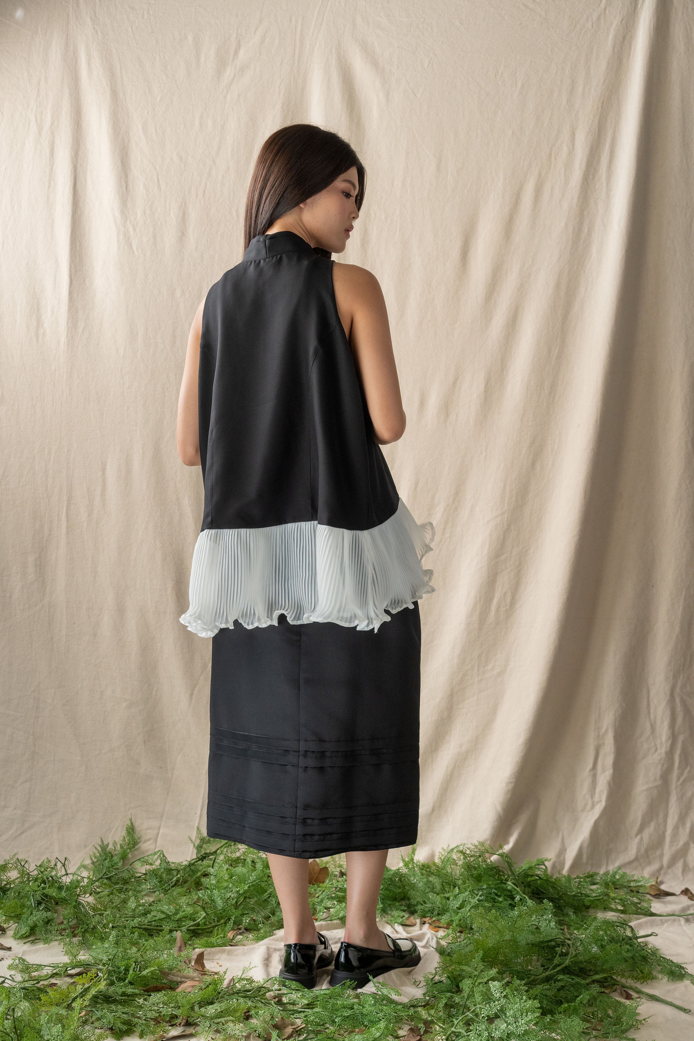 Enchantress Pleats Top