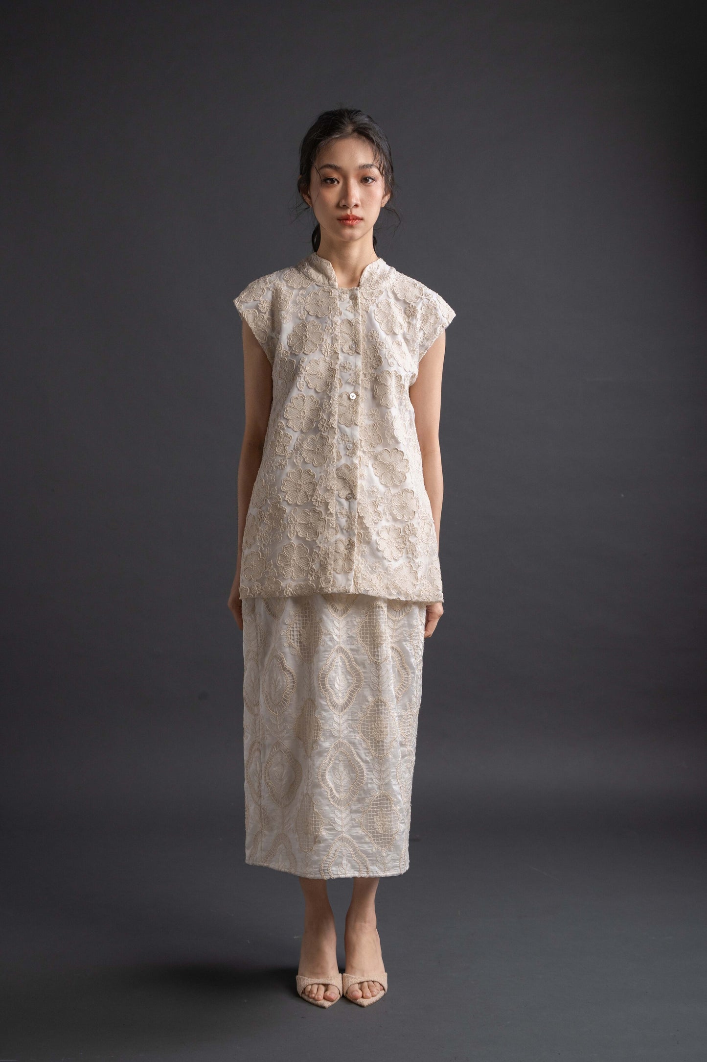 PO HT Bloom Embroidery Shirt
