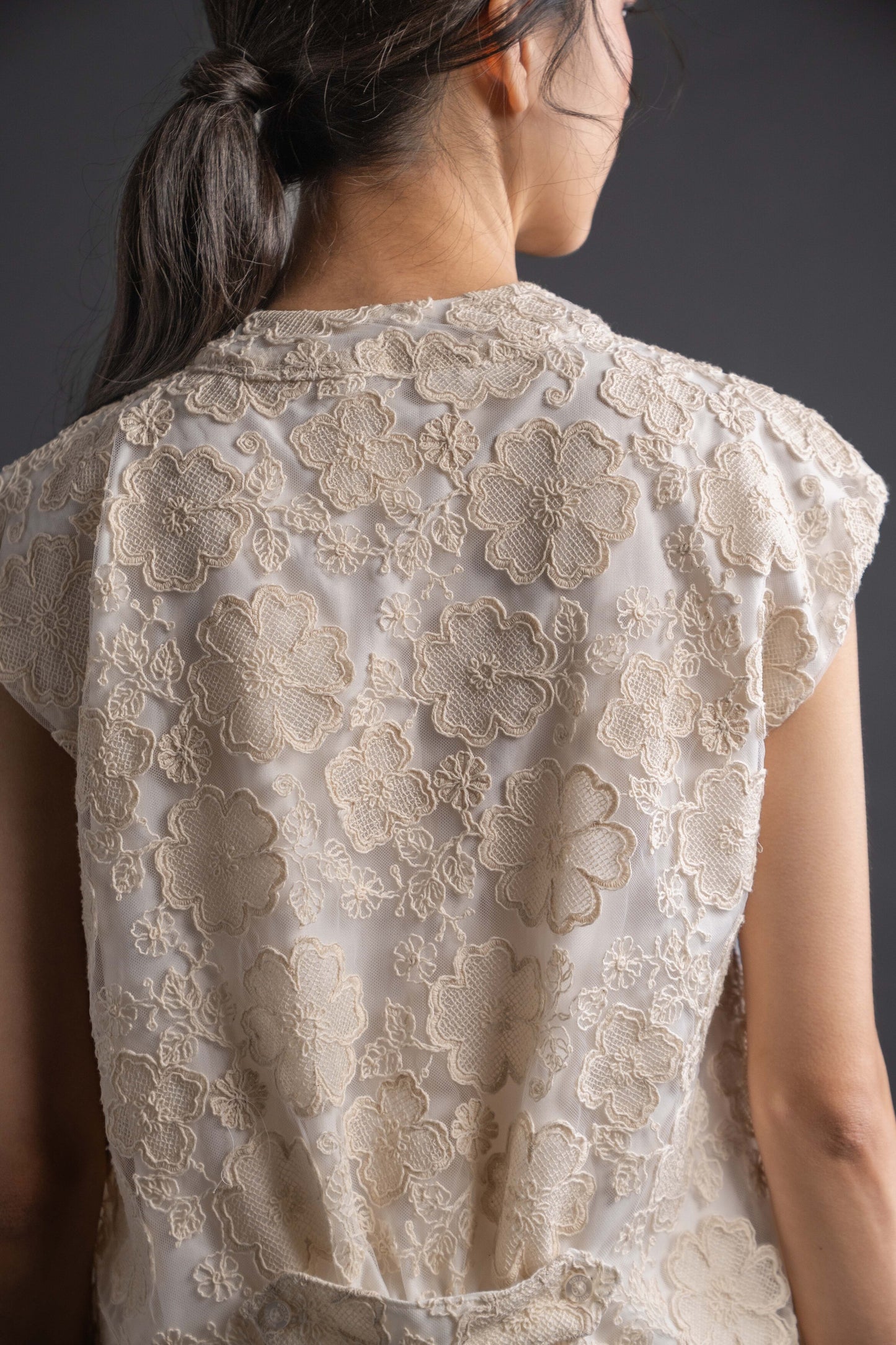 PO HT Bloom Embroidery Shirt