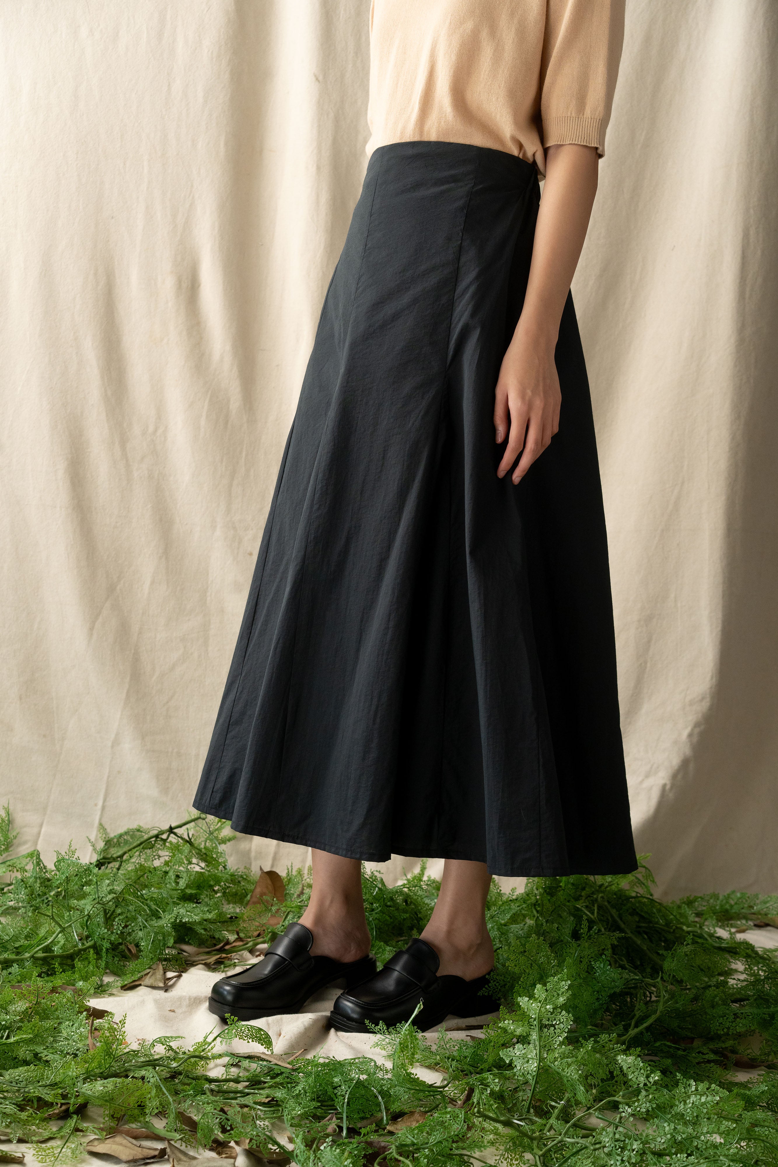 Enchantress Symmetric Skirt