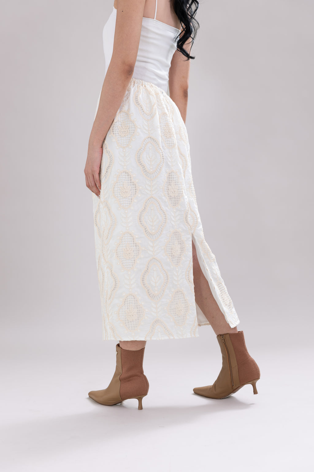 HT Embroidery Skirt in Buttermilk