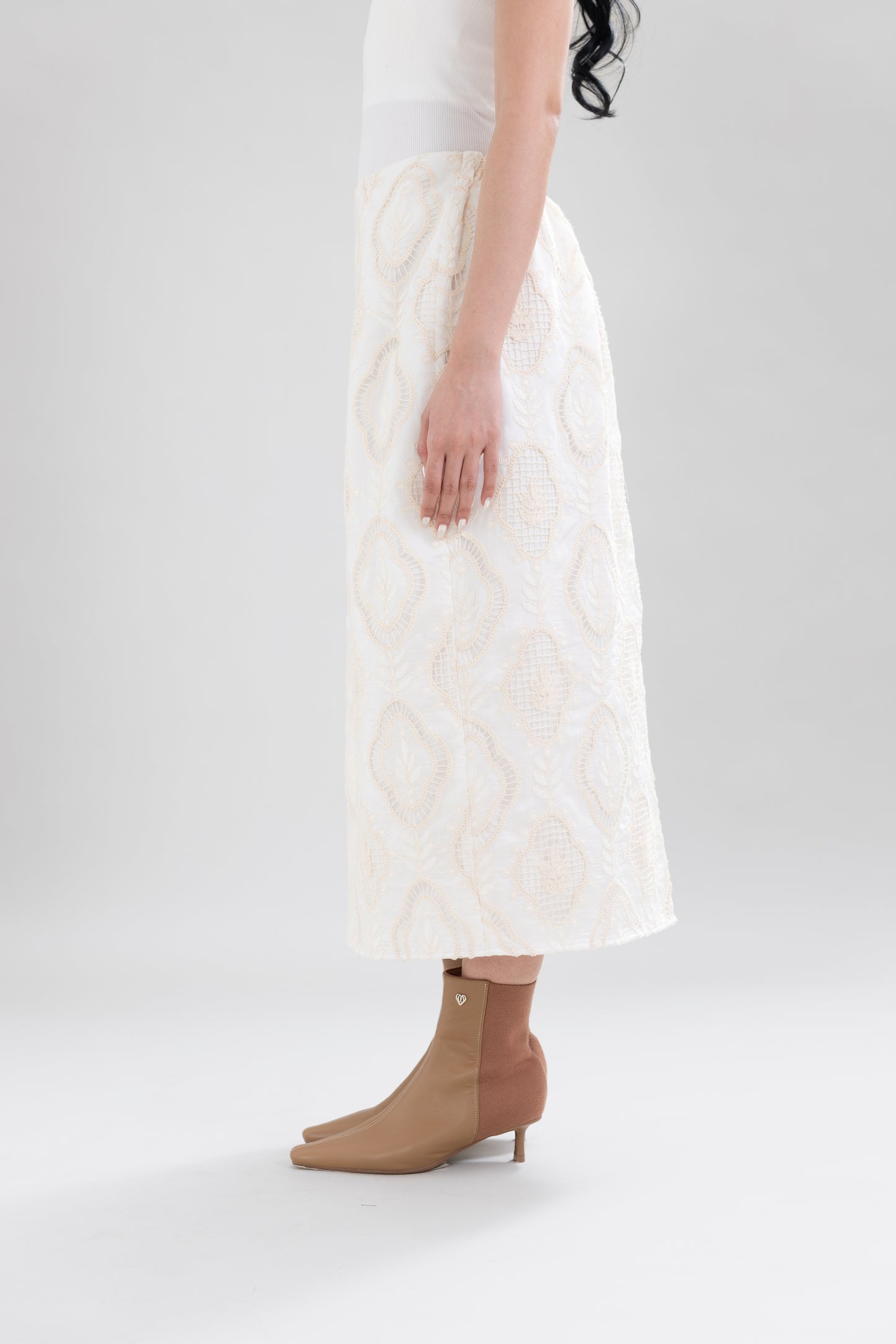 HT Embroidery Skirt in Buttermilk