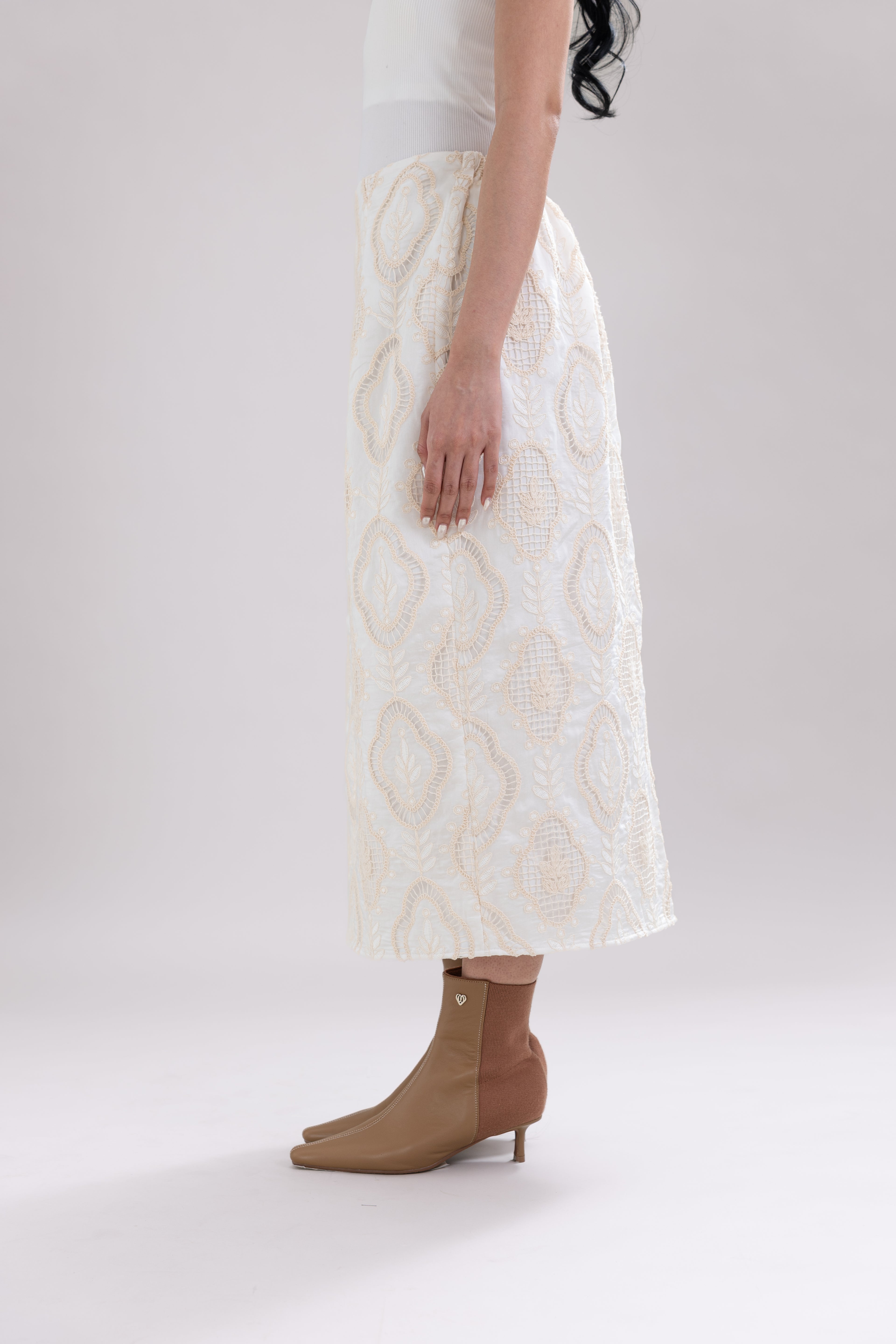 HT Embroidery Skirt in Buttermilk