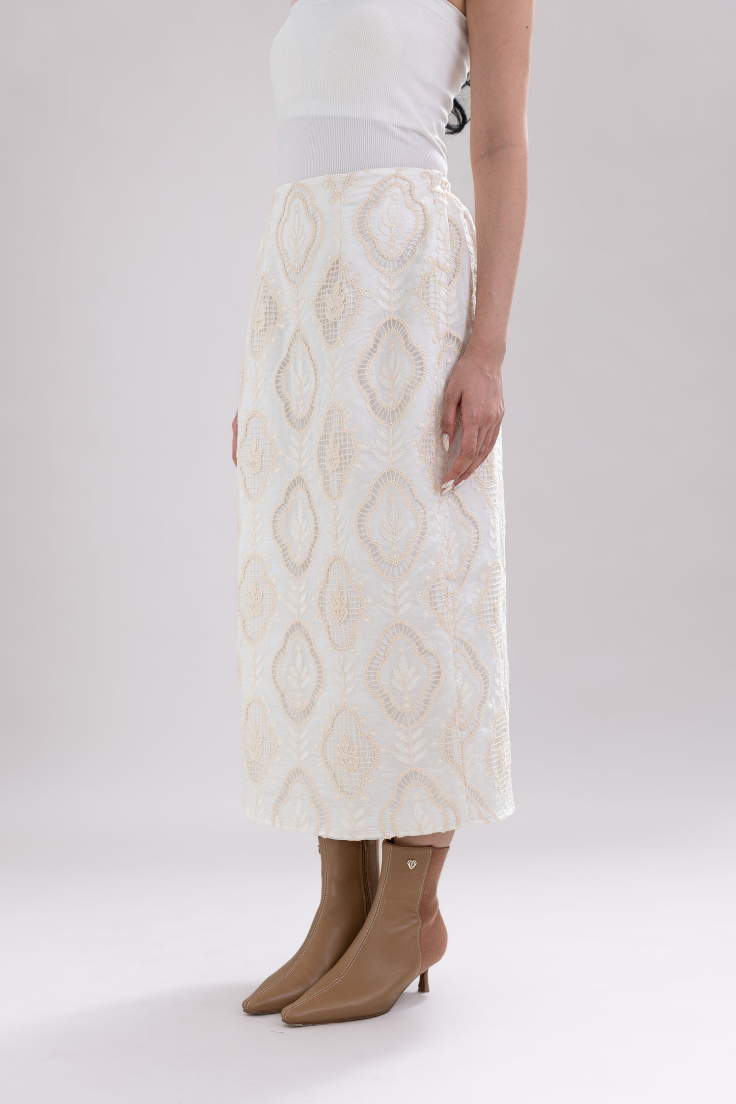 HT Embroidery Skirt in Buttermilk