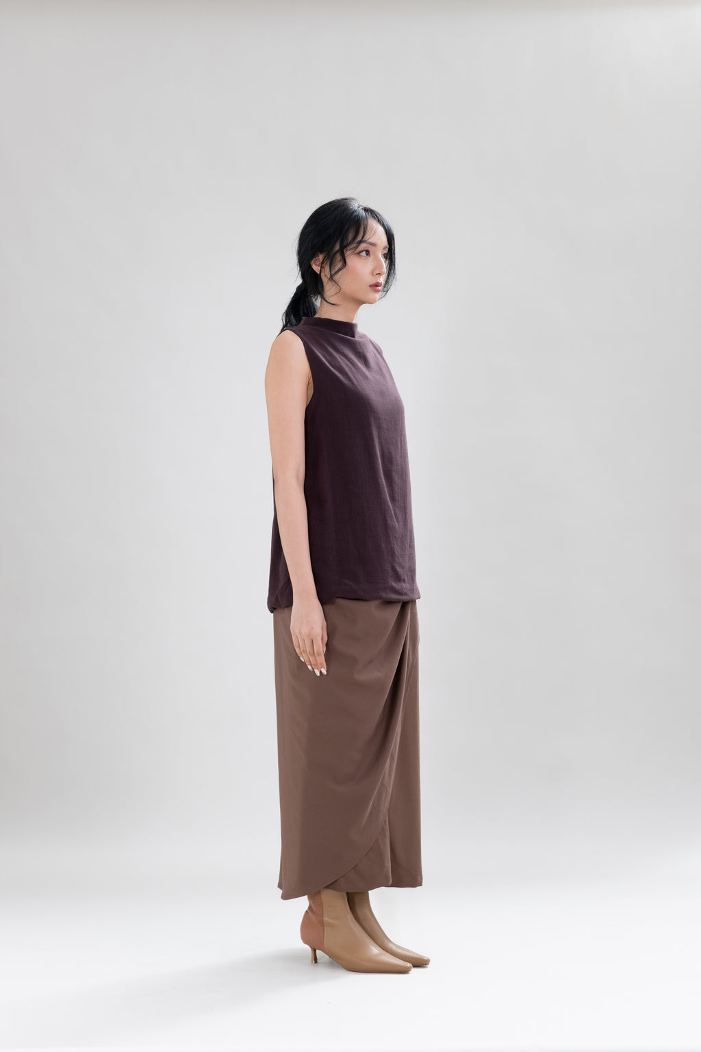 HT Drape Sleeveless Top in Dark Brown