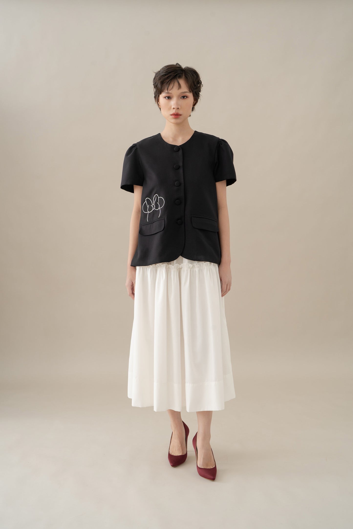 MM Embroidery Pocket Top in Licorice