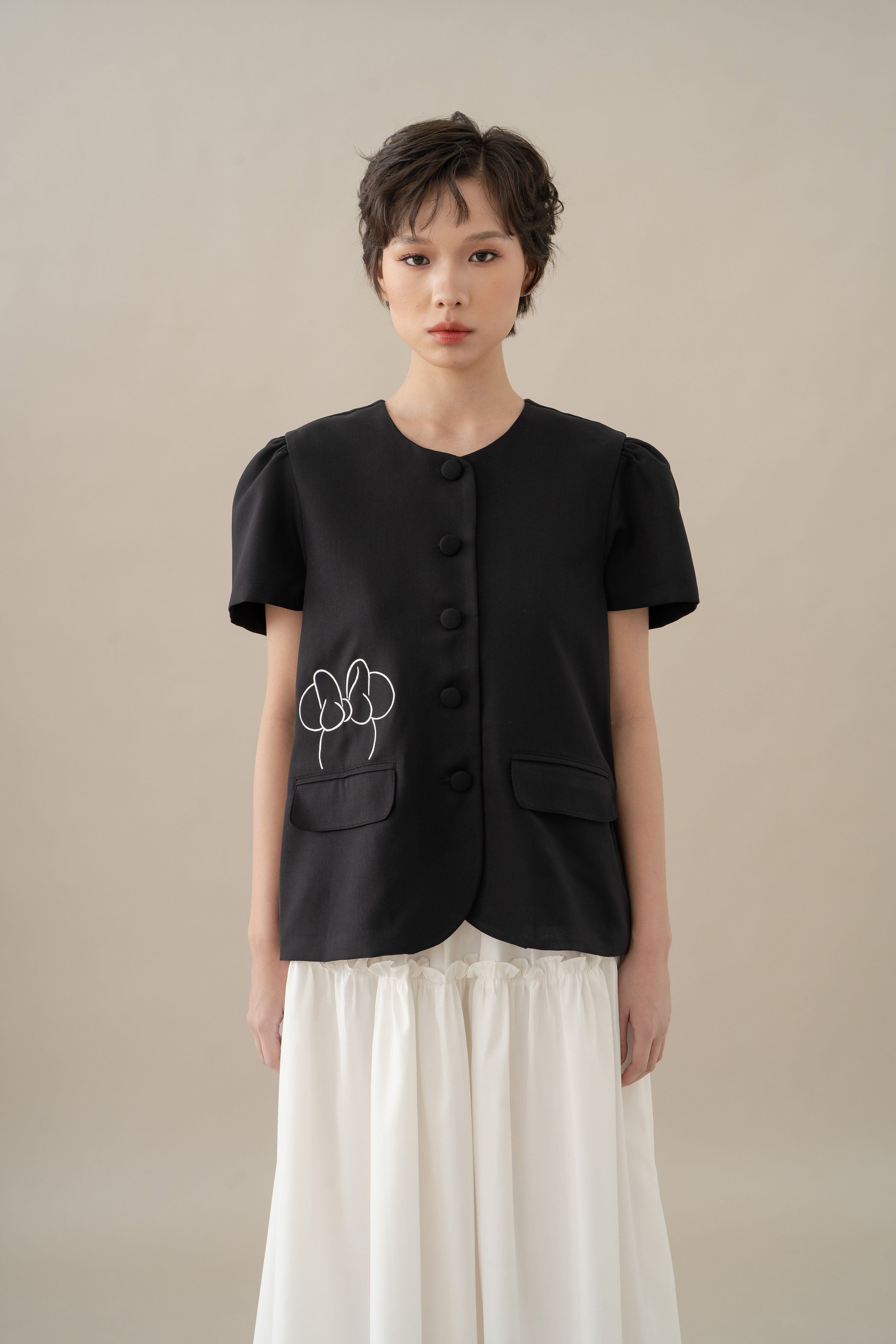 MM Embroidery Pocket Top in Licorice