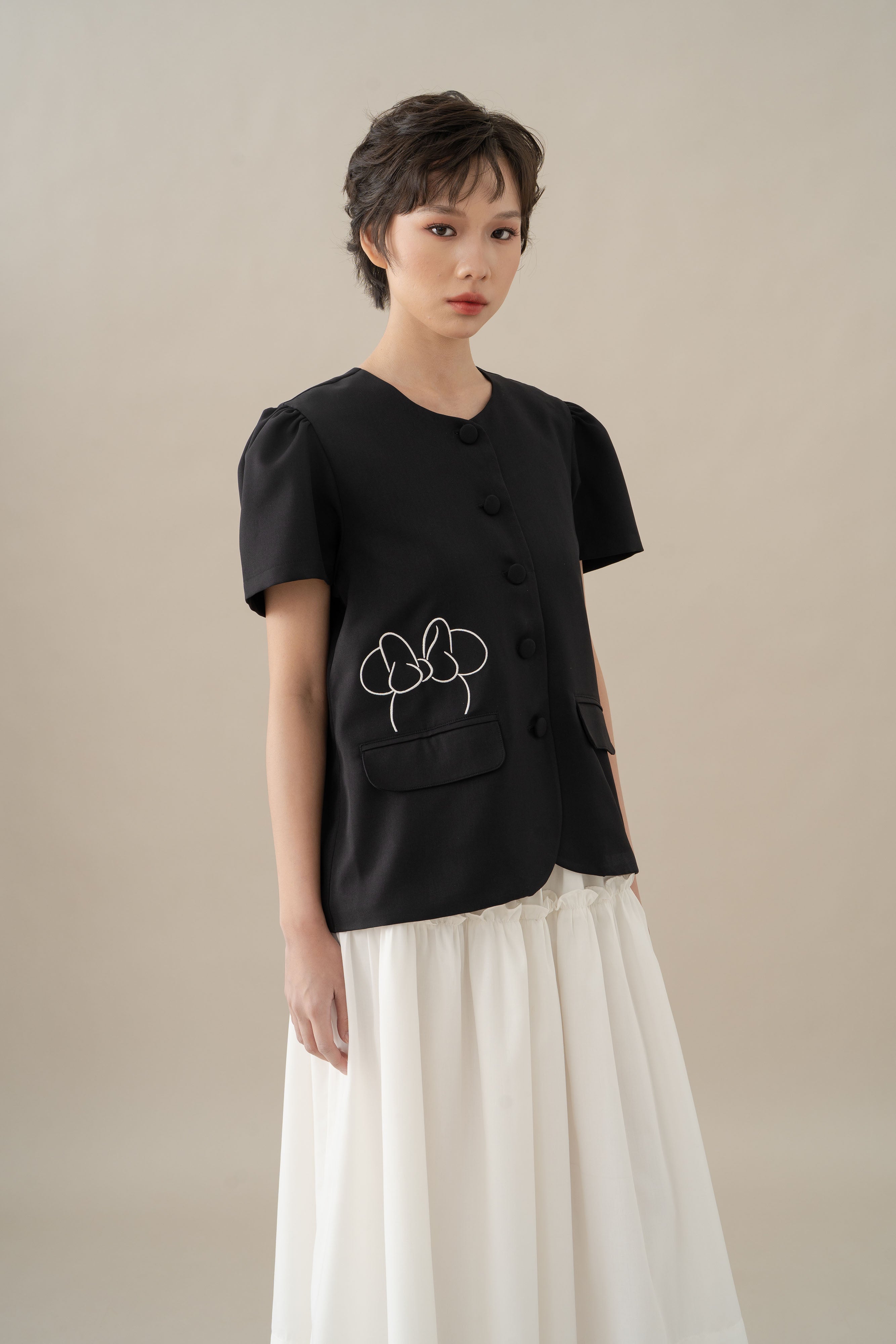 MM Embroidery Pocket Top in Licorice