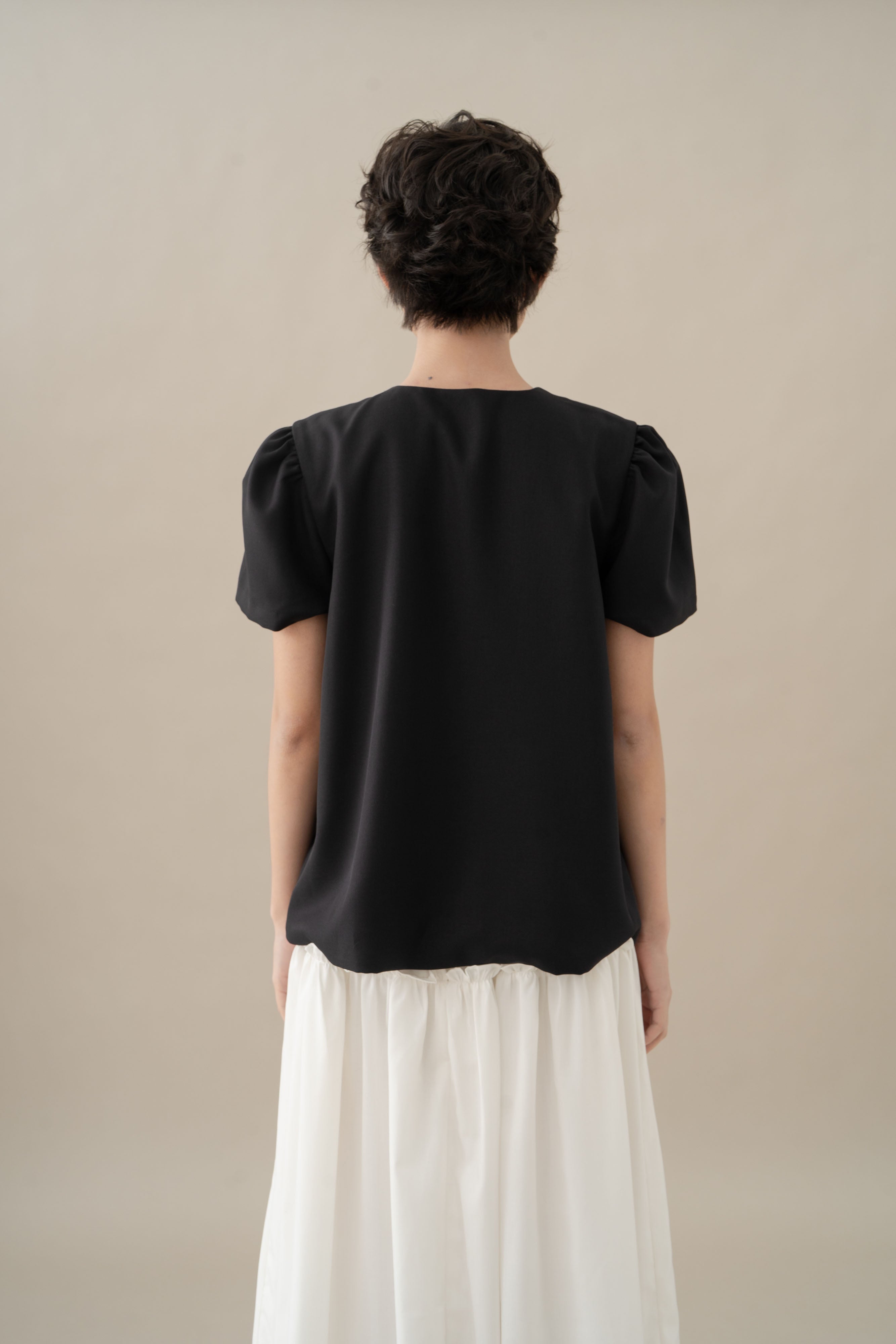 MM Embroidery Pocket Top in Licorice
