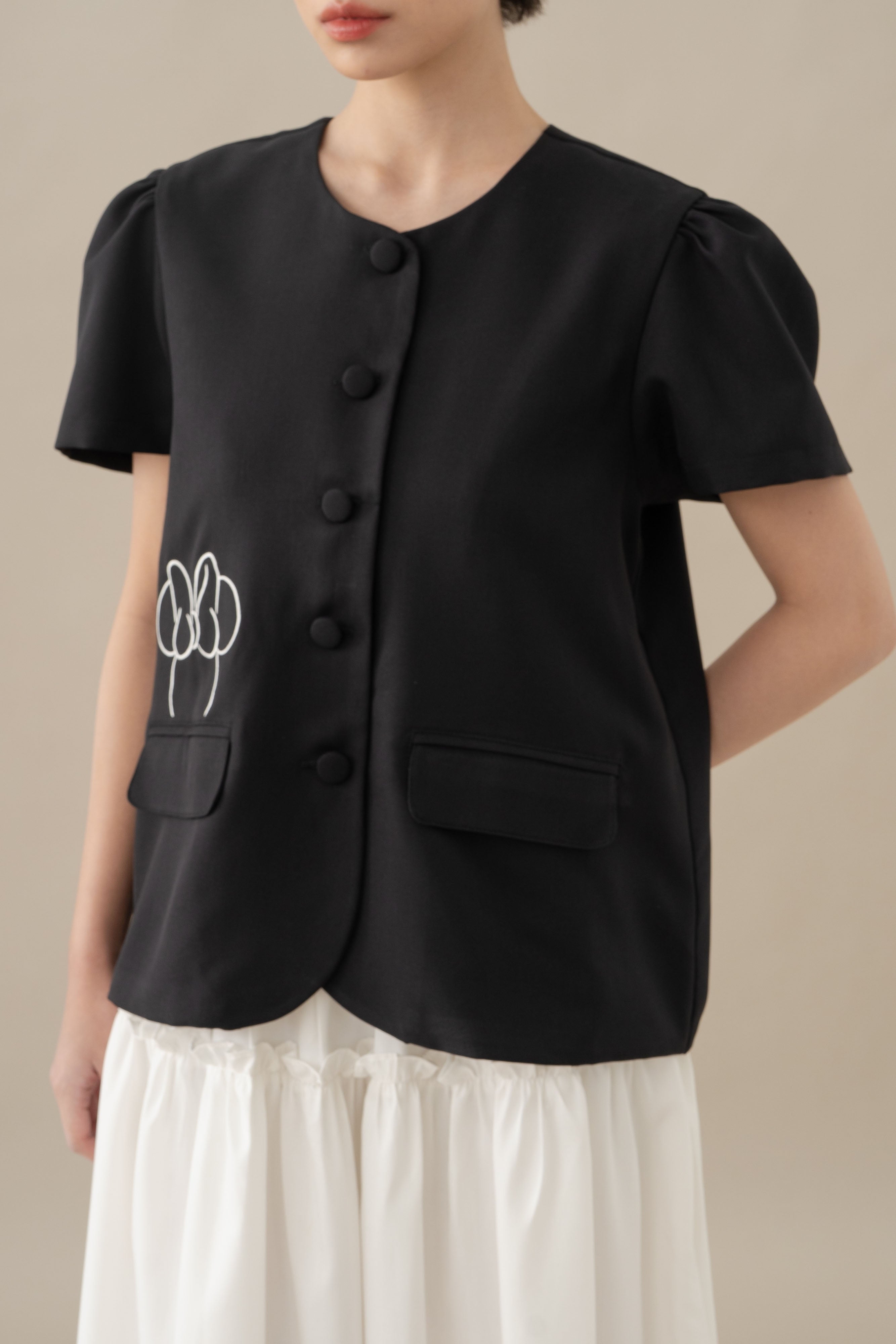 MM Embroidery Pocket Top in Licorice