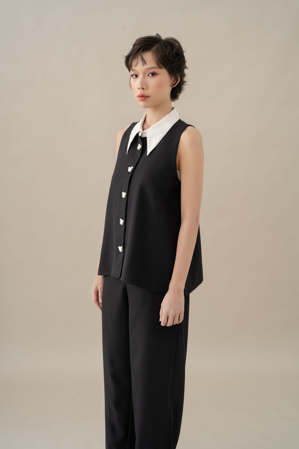 MM Button Sleeveless Top in Licorice