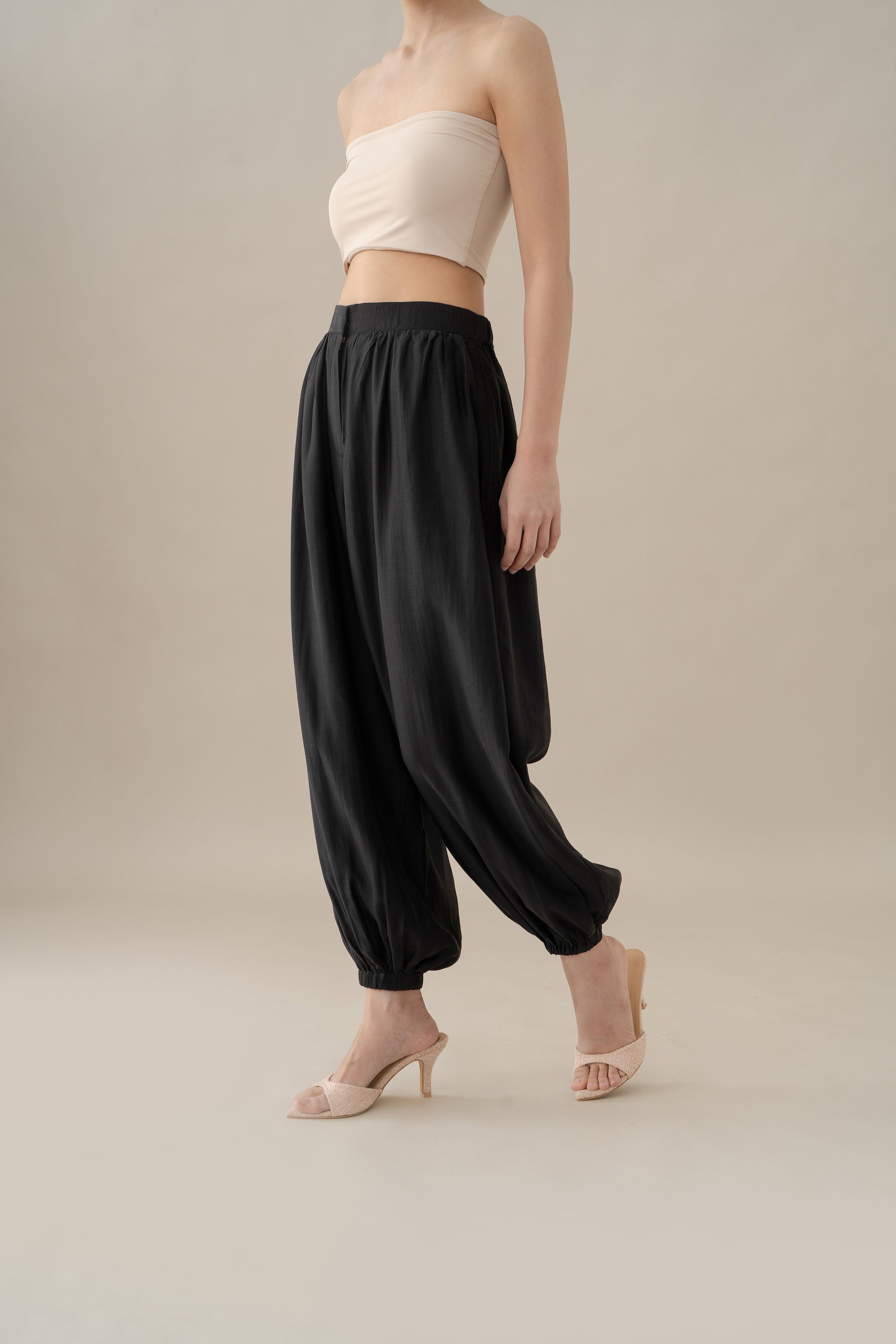 NVR Puff Pants in Licorice