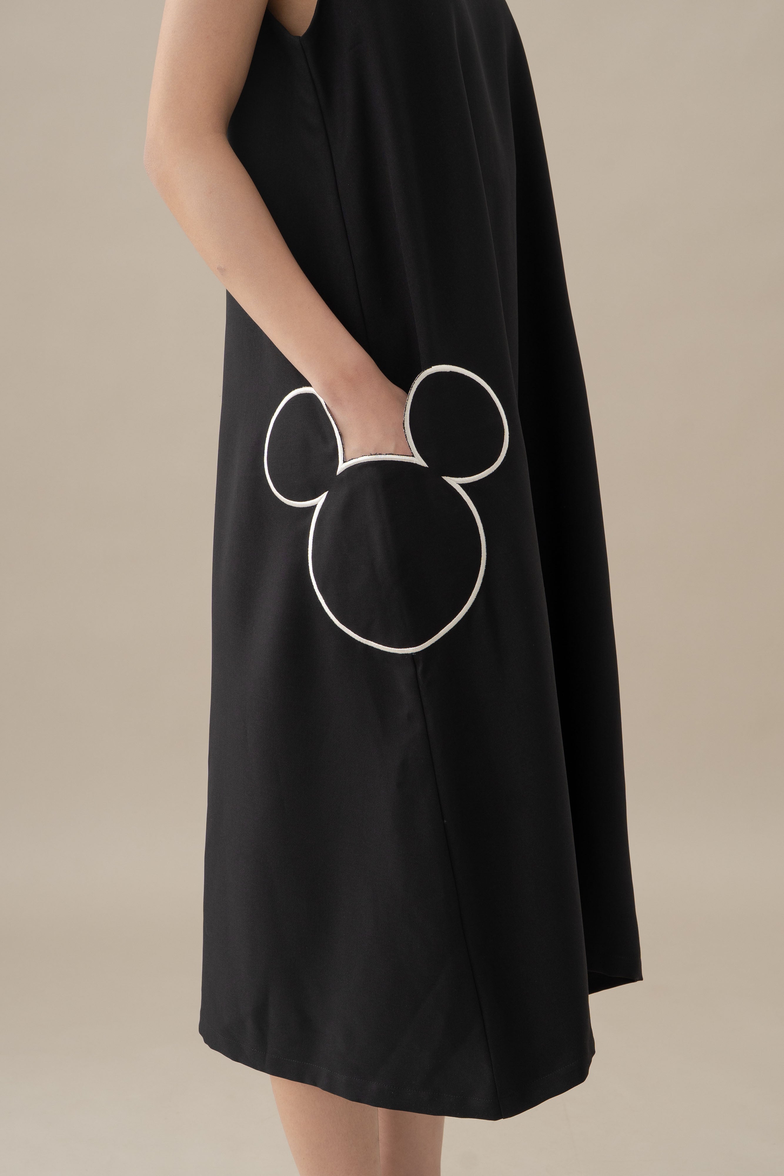 MM Embroidery Pocket Dress in Licorice