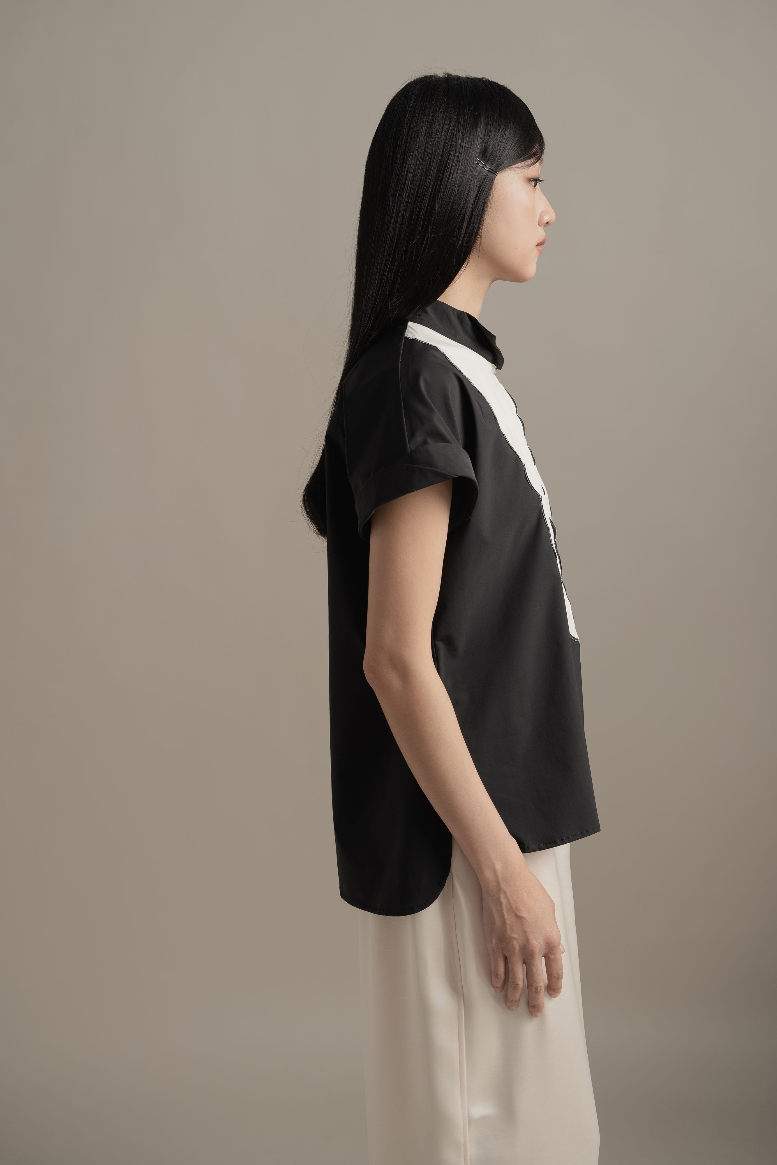 BL Two Tone Collar Shirt in Licorice (Shipment Date: 5 May - 18 May 2026)